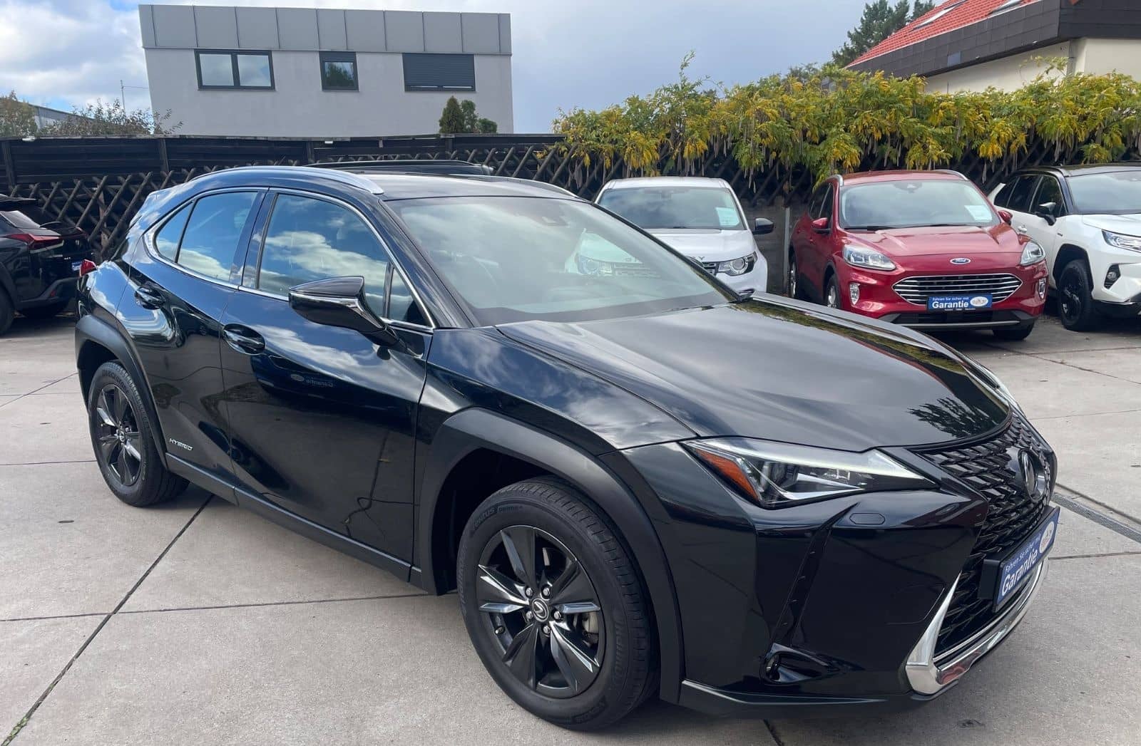 Lexus UX250H 2,0 Hybrid Automatik/Leder/Klima/Navi/Kam foto 1