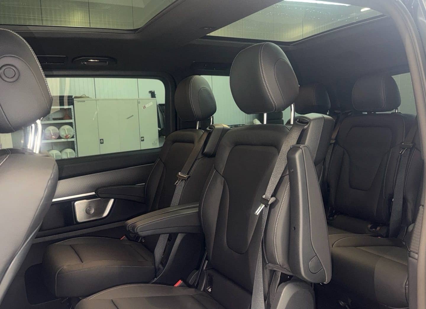 Mercedes-Benz V 300 d Avantgarde 4x4 lang AMG AIRMATIC Pano 9G foto 14