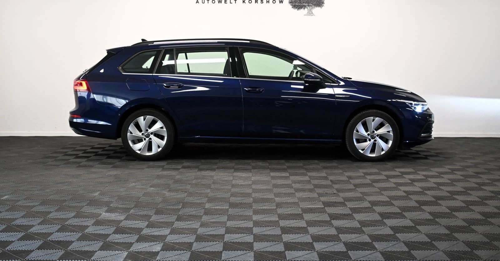 Volkswagen Golf Style *IQ-LIGHT*AHK*KAMERA*KEYLESS*CARPLAY foto 5