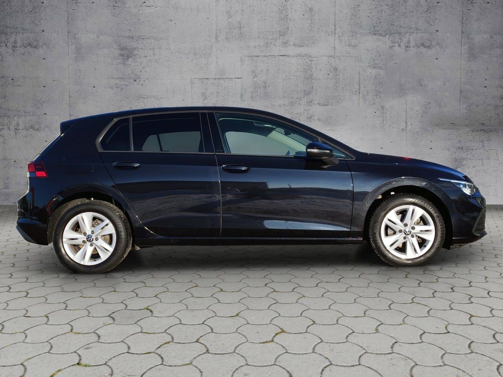 Volkswagen Golf VIII Life 1.5 TSI 5JG/LED+/NAV/L+S/AMBIENTE foto 4