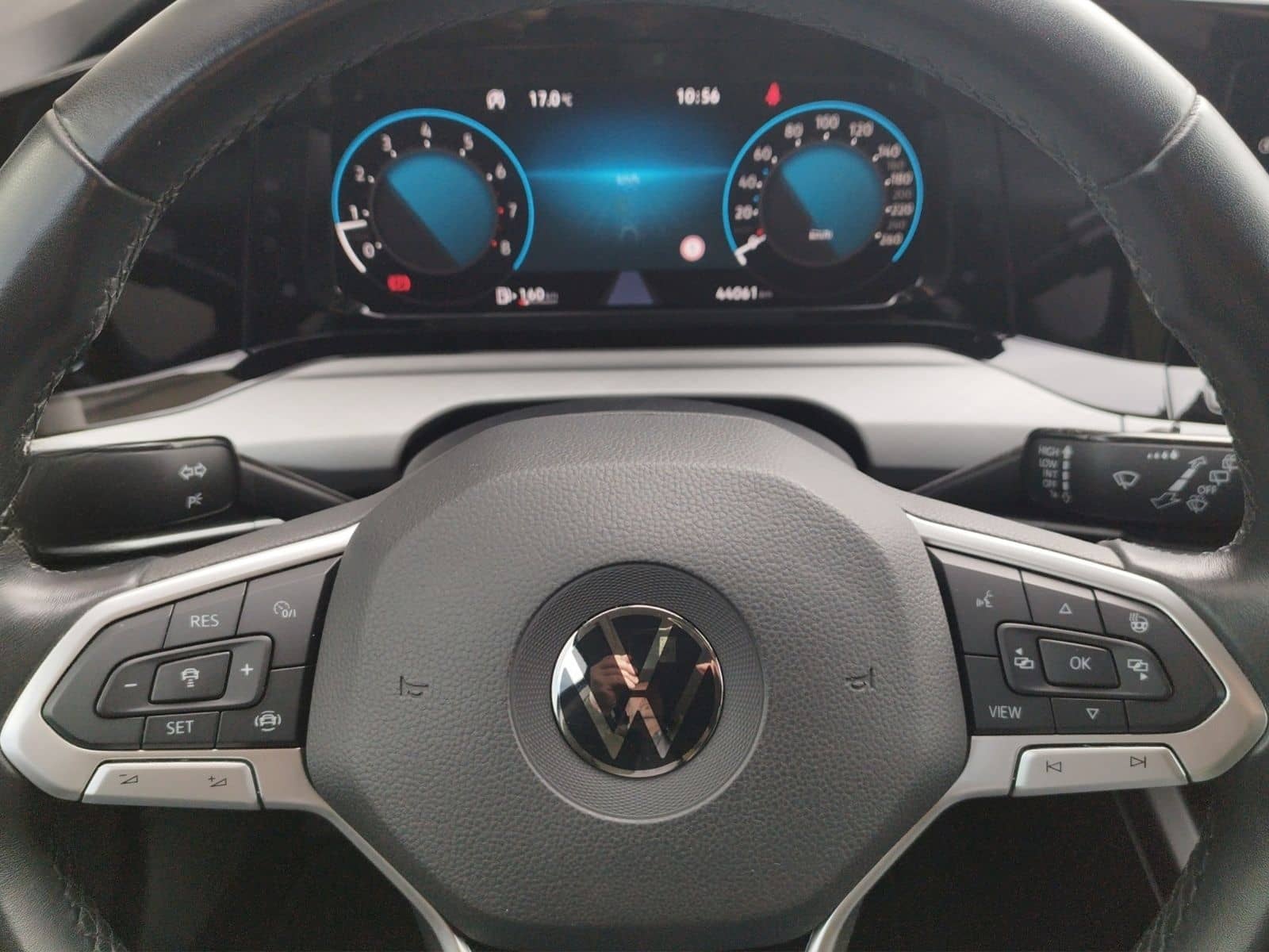 Volkswagen Golf VIII Life 1.5 TSI 5JG/LED+/NAV/SHZ foto 15