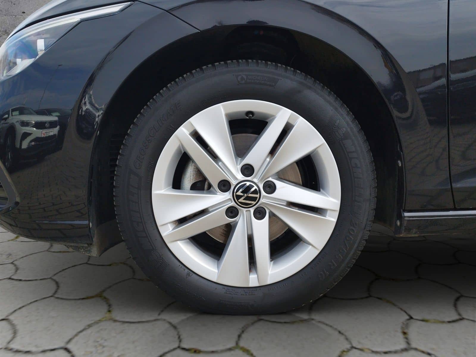 Volkswagen Golf VIII Life 1.5 TSI 5JG/LED+/NAV/SHZ foto 6