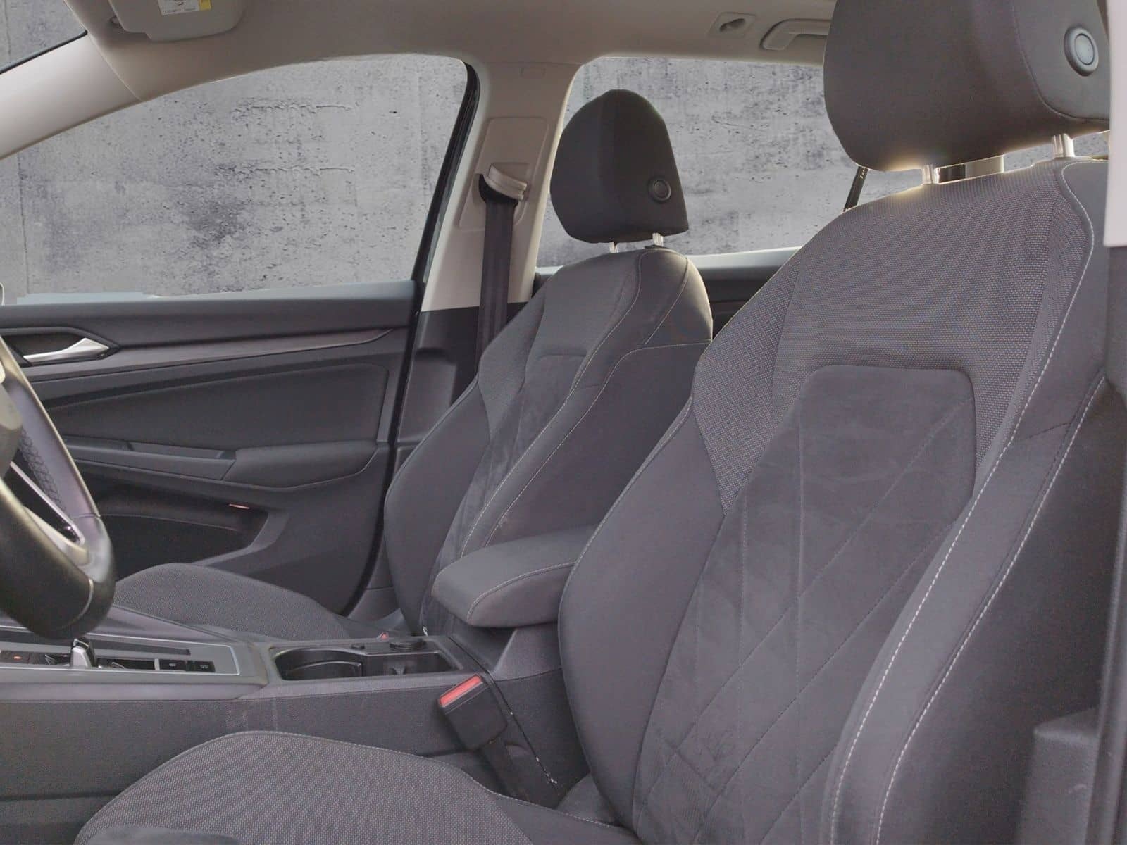 Volkswagen Golf VIII Variant Style 1.5eTSI DSG AHK/PANO/HUD foto 7