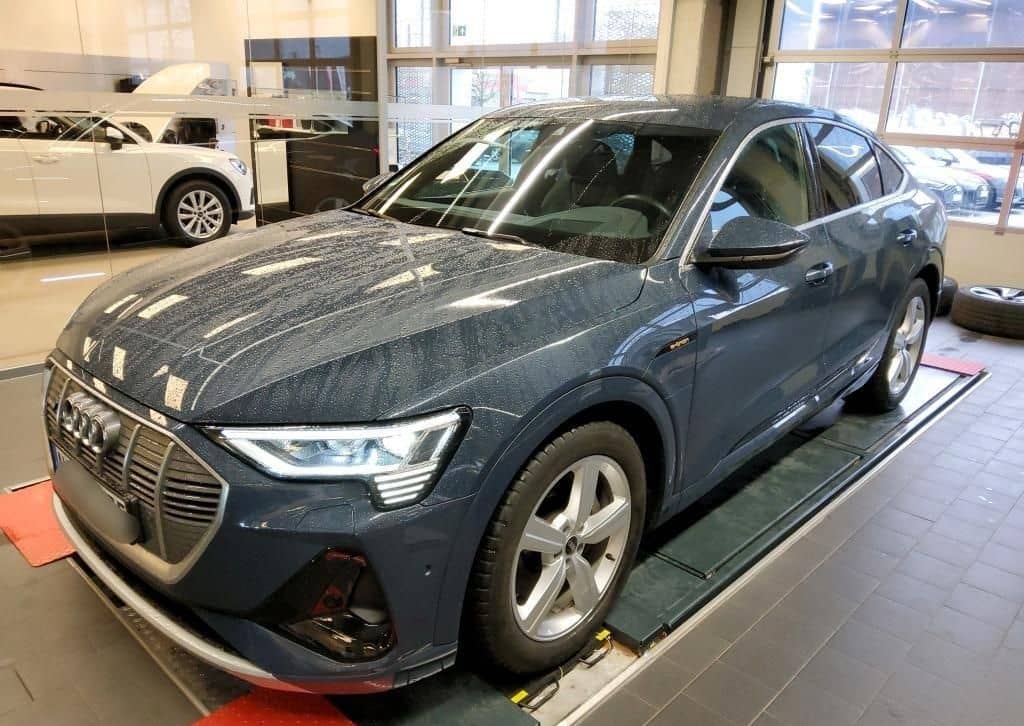 Audi E-TRON SPORTBACK 55 2x S LINE MATRIX/ACC/HuD/AHK foto 1