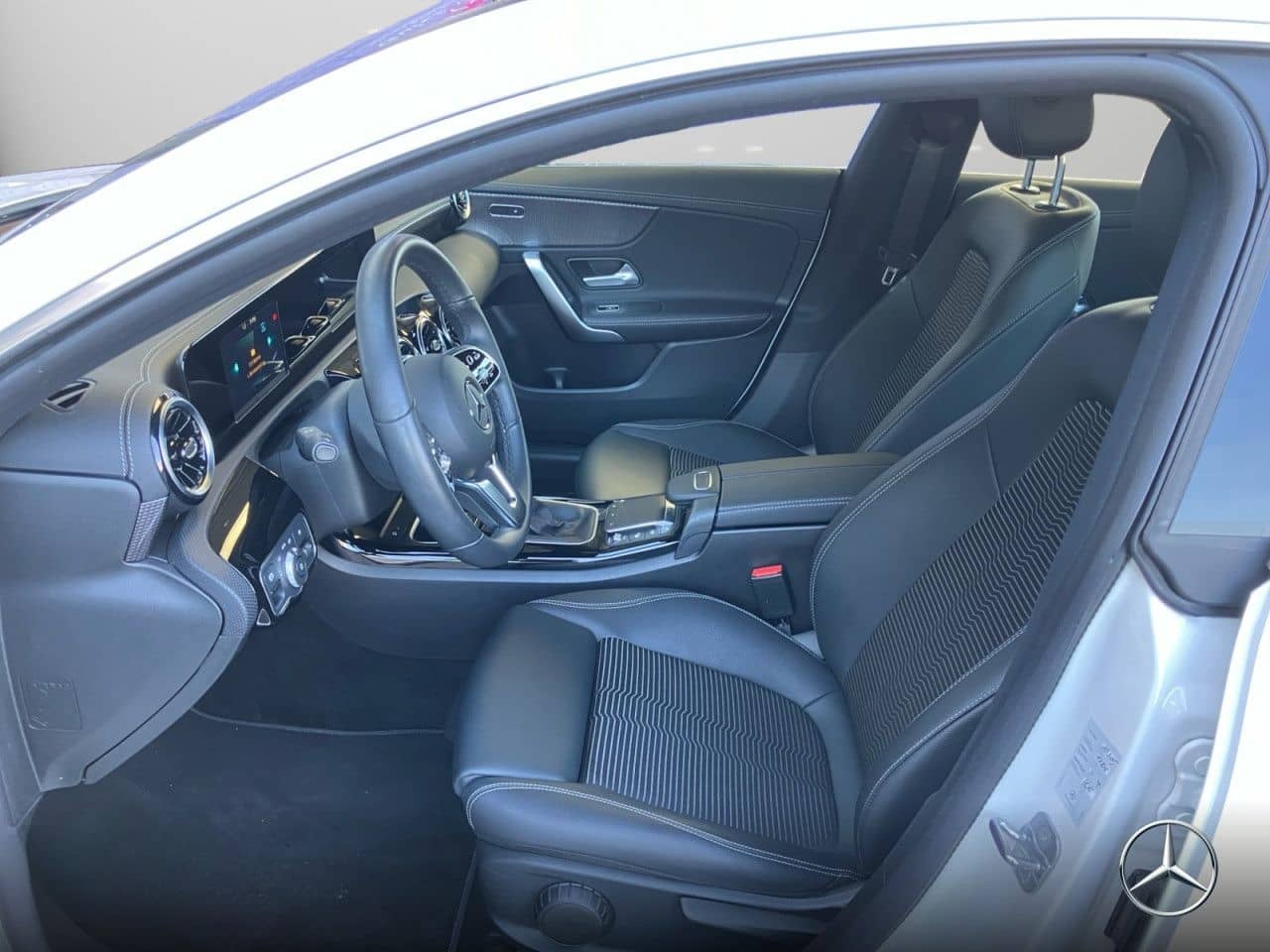 Mercedes-Benz CLA 180 SB Progressive/MBUX Advanced/CarPlay/SHZ foto 11