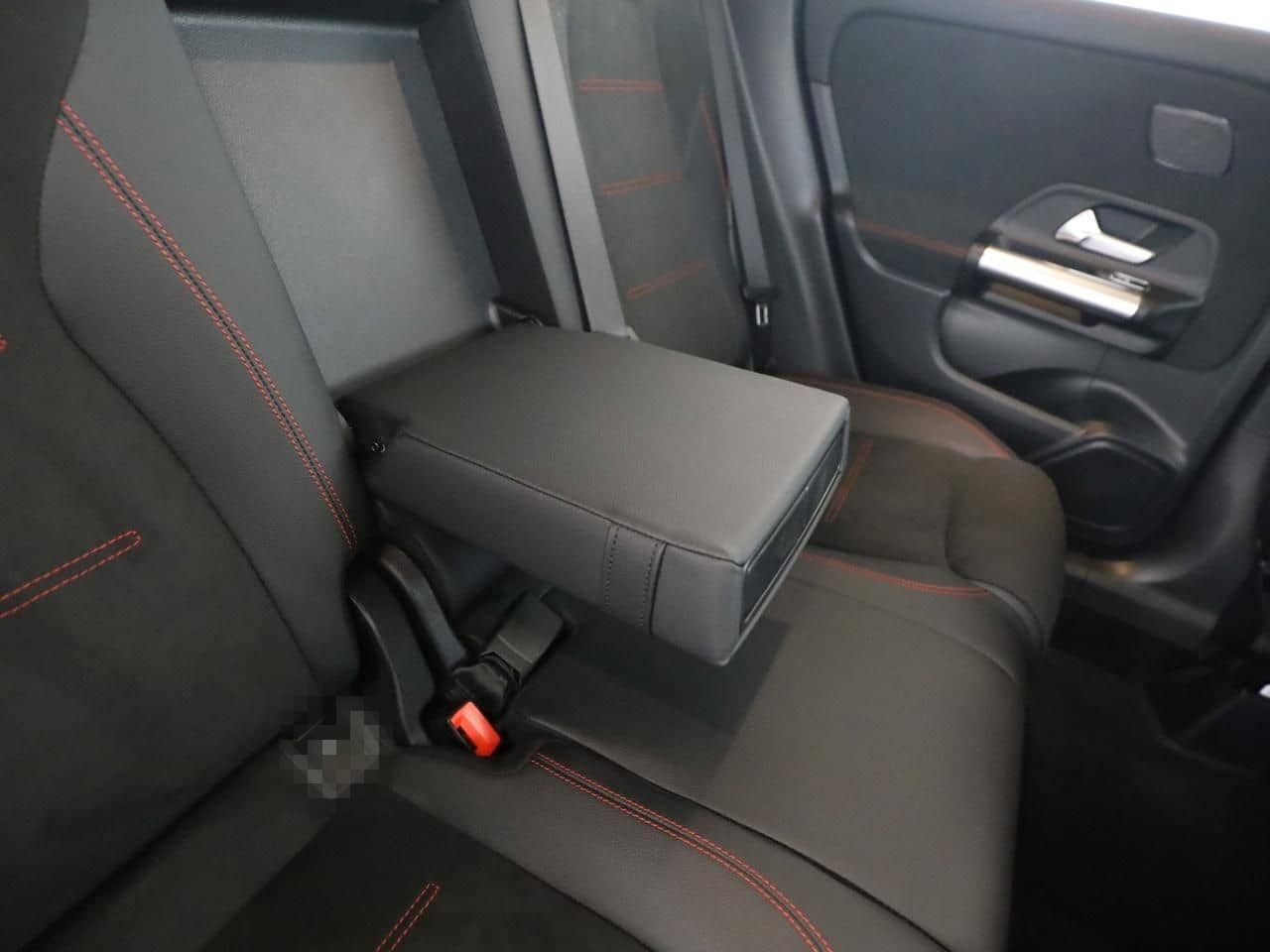 Mercedes-Benz GLA 180 AMG Night MBUX AHK Distronic 360 Kamera foto 19