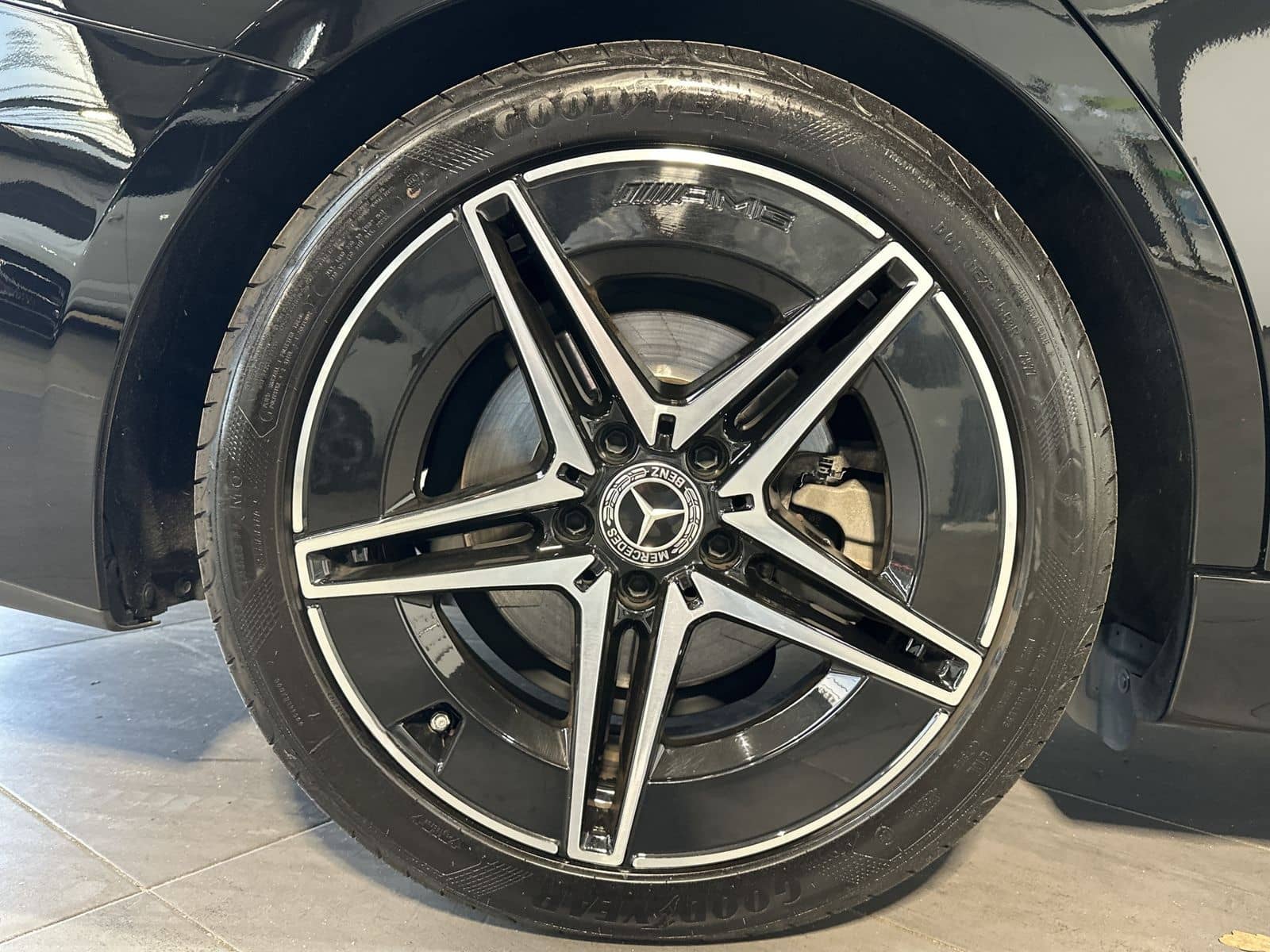 Mercedes-Benz C 200d AMG-Line NAV+LED+KAM+HUD+VCOCK+CARPLAY+PP foto 3