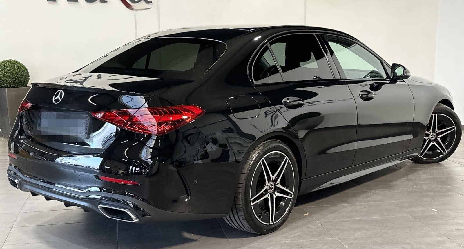 Mercedes-Benz C 200d AMG-Line NAV+LED+KAM+HUD+VCOCK+CARPLAY+PP foto 4