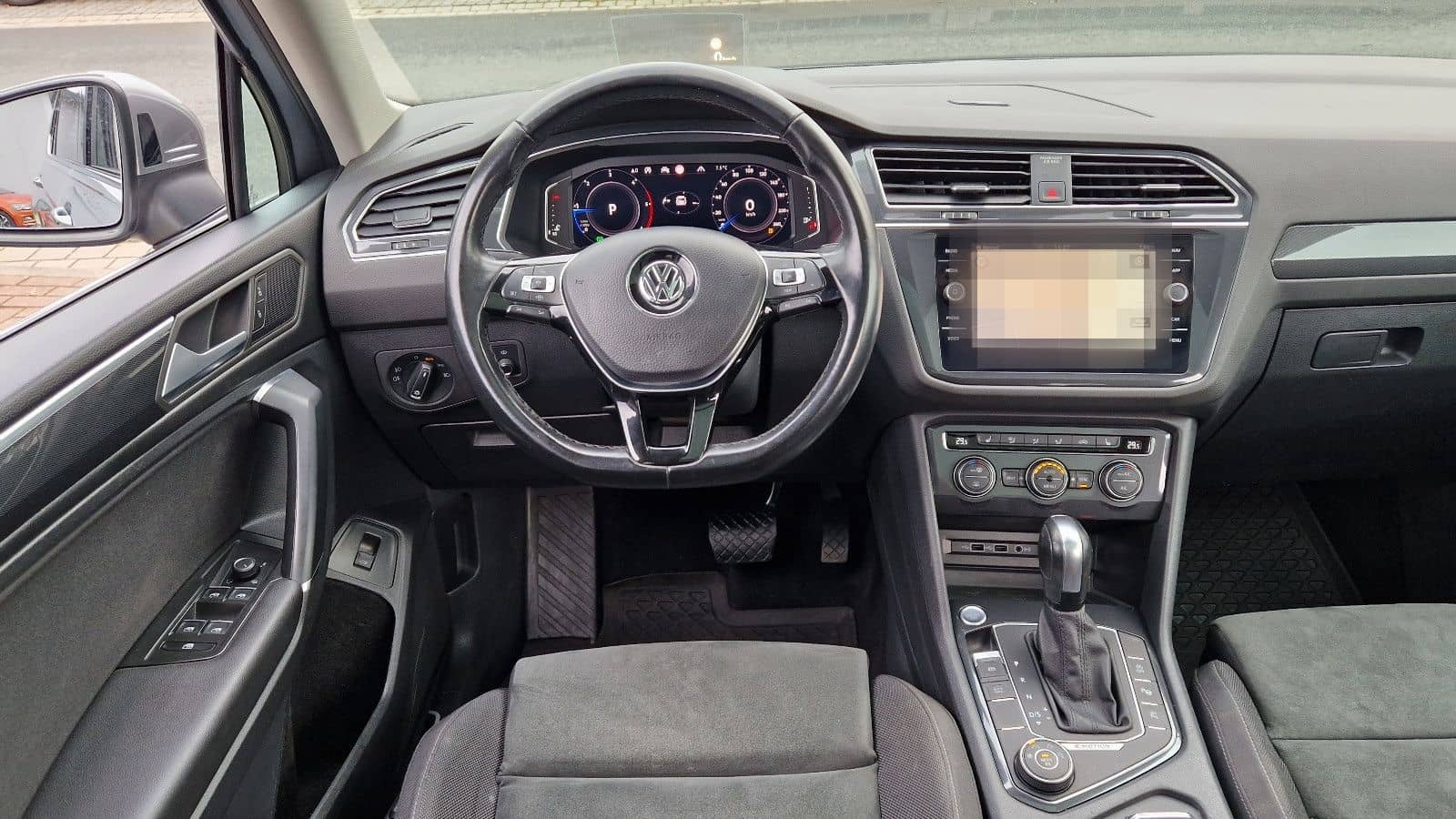 Volkswagen Tiguan 2.0 TDI Allspace Highline 4Motion DSG foto 12