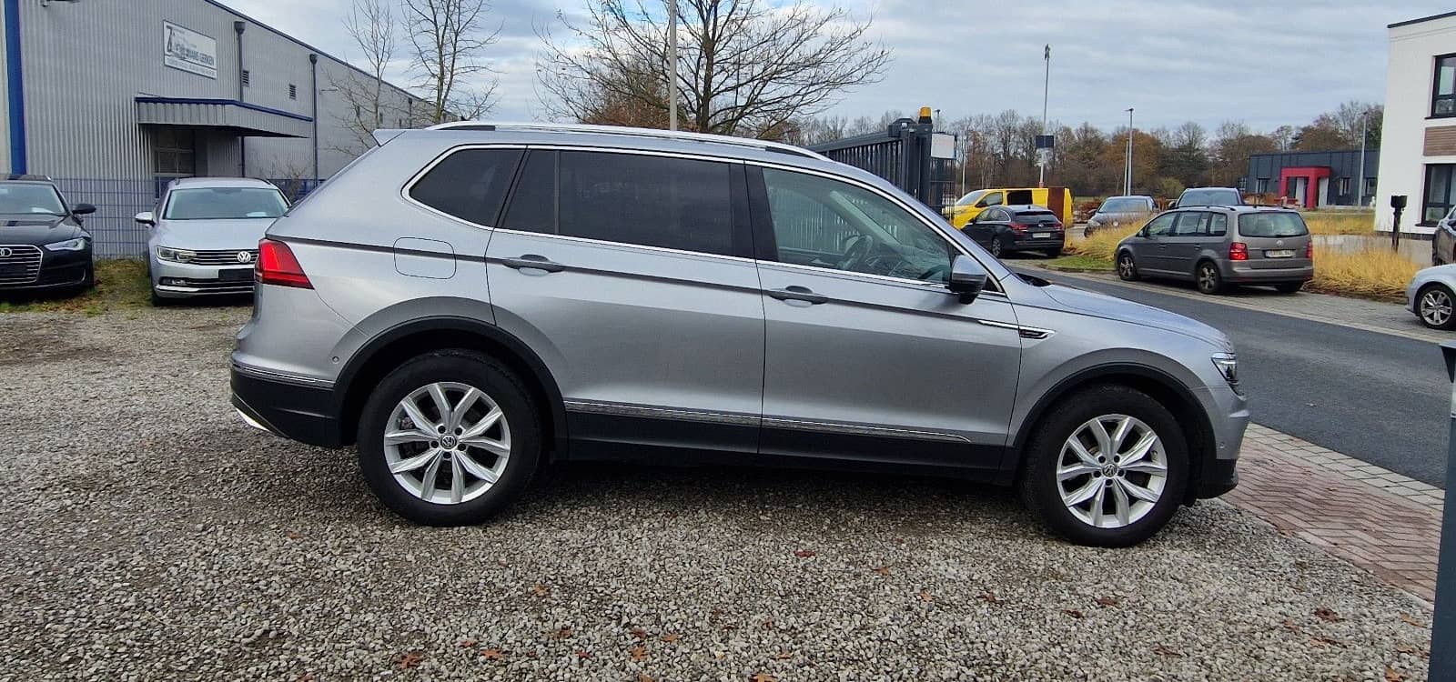 Volkswagen Tiguan 2.0 TDI Allspace Highline 4Motion DSG foto 4