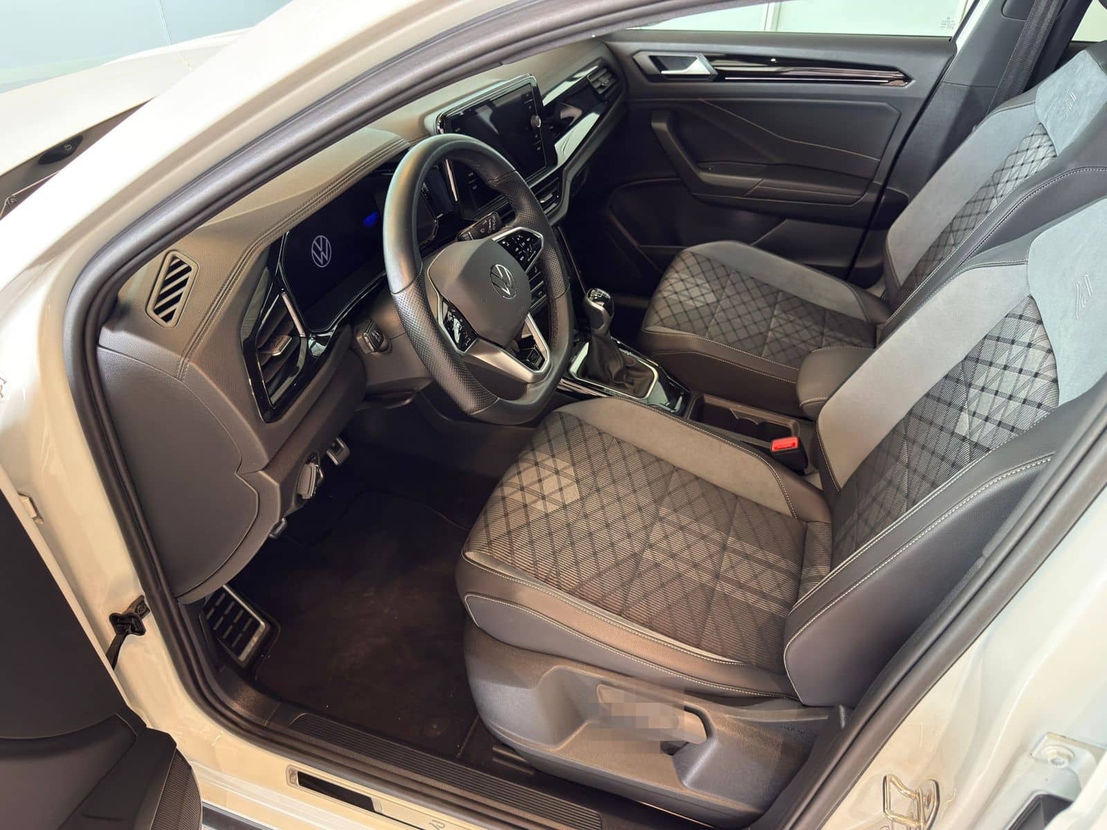 Volkswagen T-Roc 1.0 TSI R-Line ACC, Black-Style, LED+ foto 14