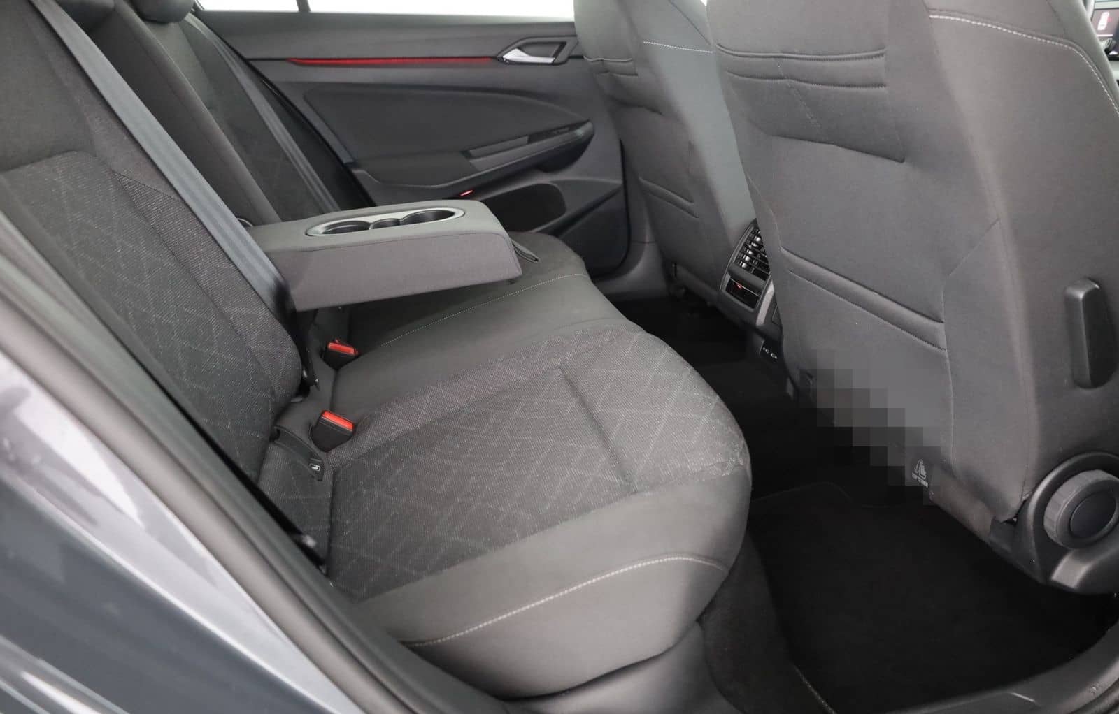 Volkswagen Golf VIII Variant 2.0 TDI Life LED Navi PDC DAB foto 25