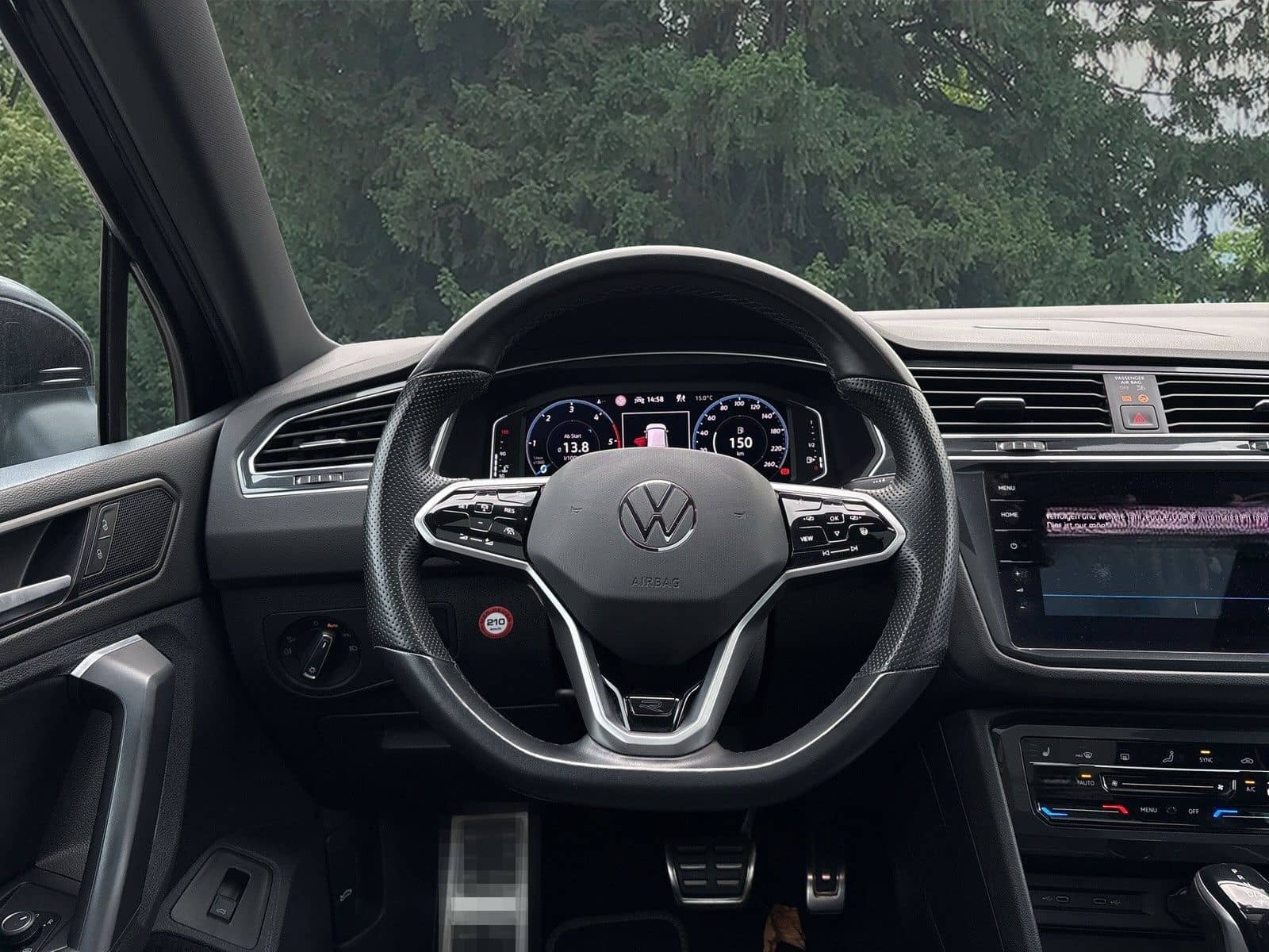 Volkswagen Tiguan 2.0 TDI R-Line 4Motion foto 14