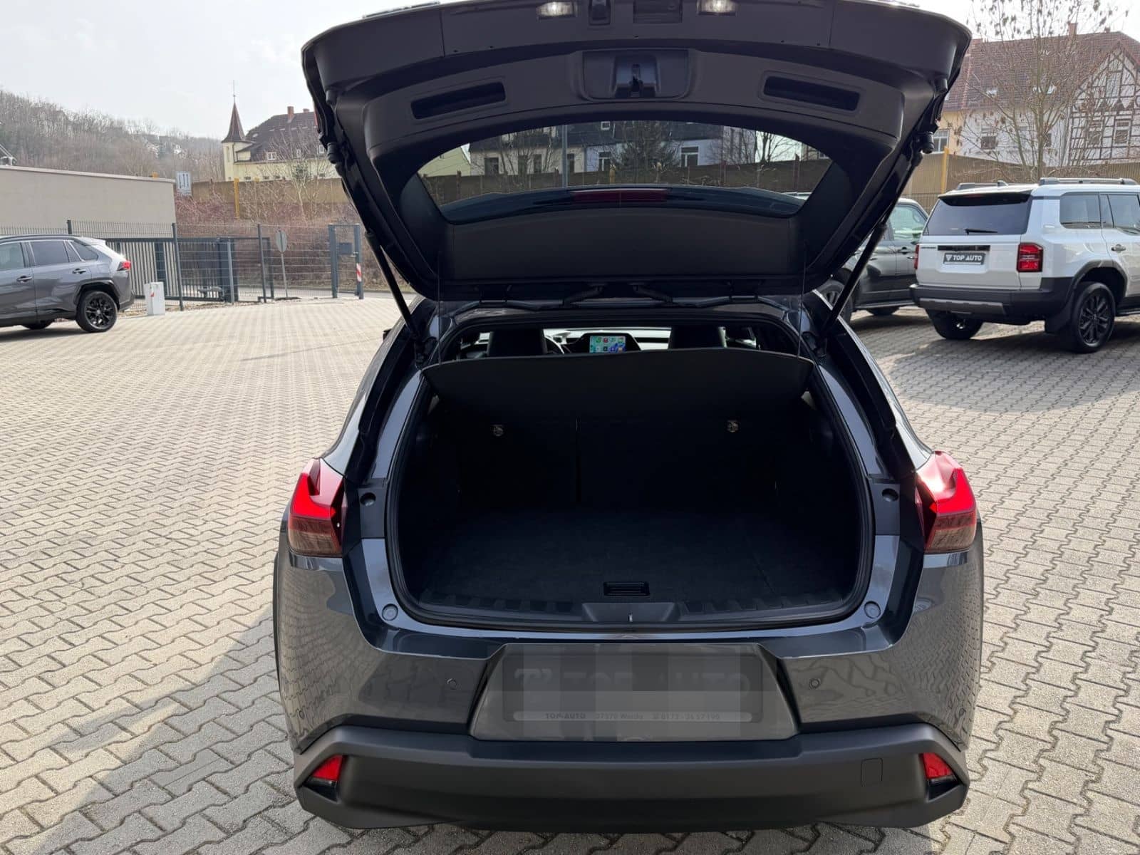 Lexus UX 250 h Style.LED.ACC.Kamera. foto 14