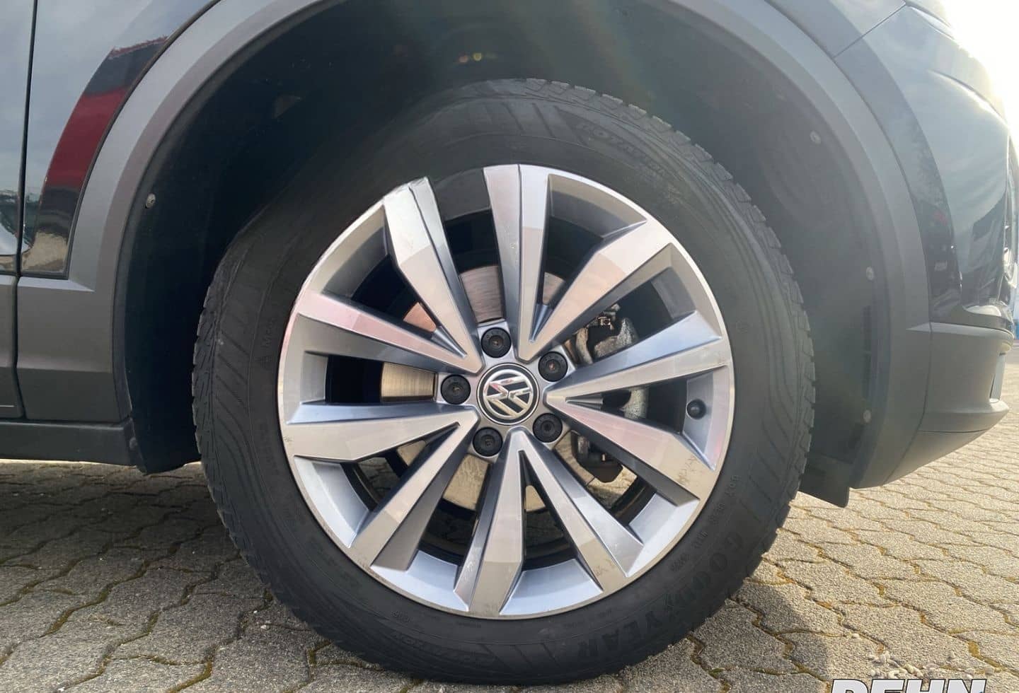 Volkswagen T-Roc 1.5 TSI Style LED ACC Leder Sposi Pano Vir foto 6