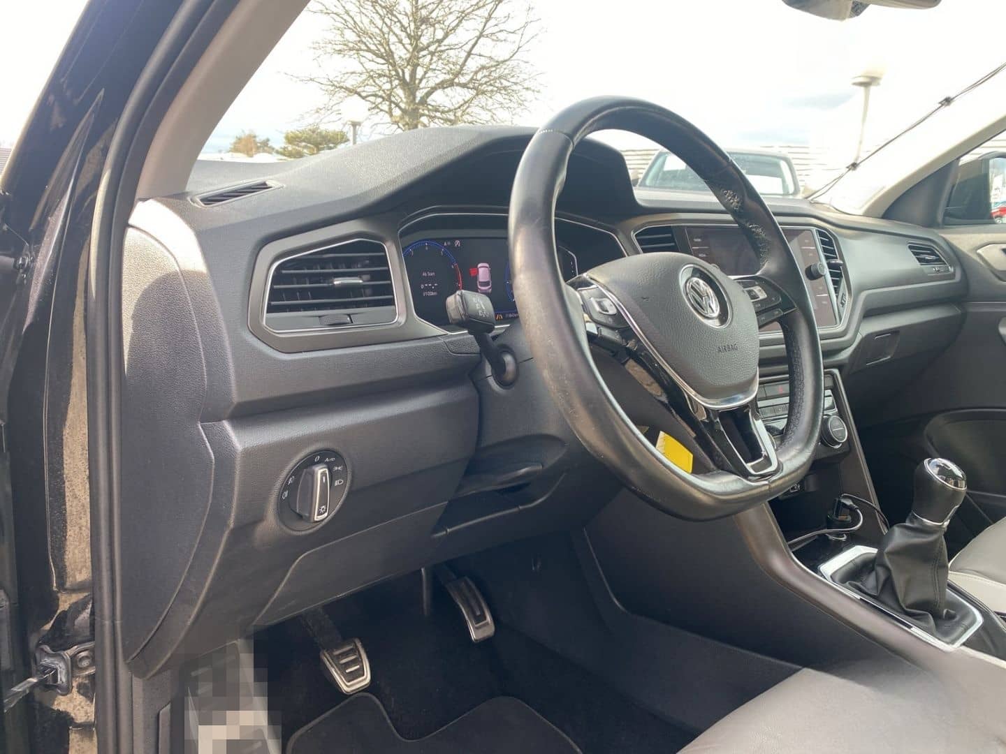 Volkswagen T-Roc 1.5 TSI Style LED ACC Leder Sposi Pano Vir foto 10