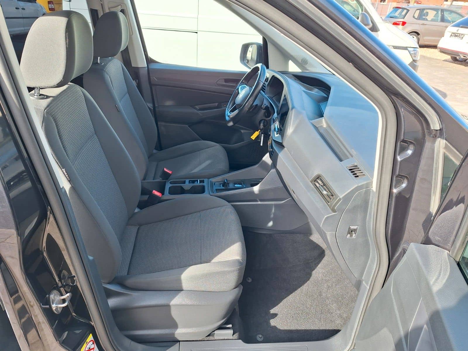 Volkswagen Caddy Maxi *DSG+7.Sitze+Navi+Klimaautom+AHK+GRA* foto 13