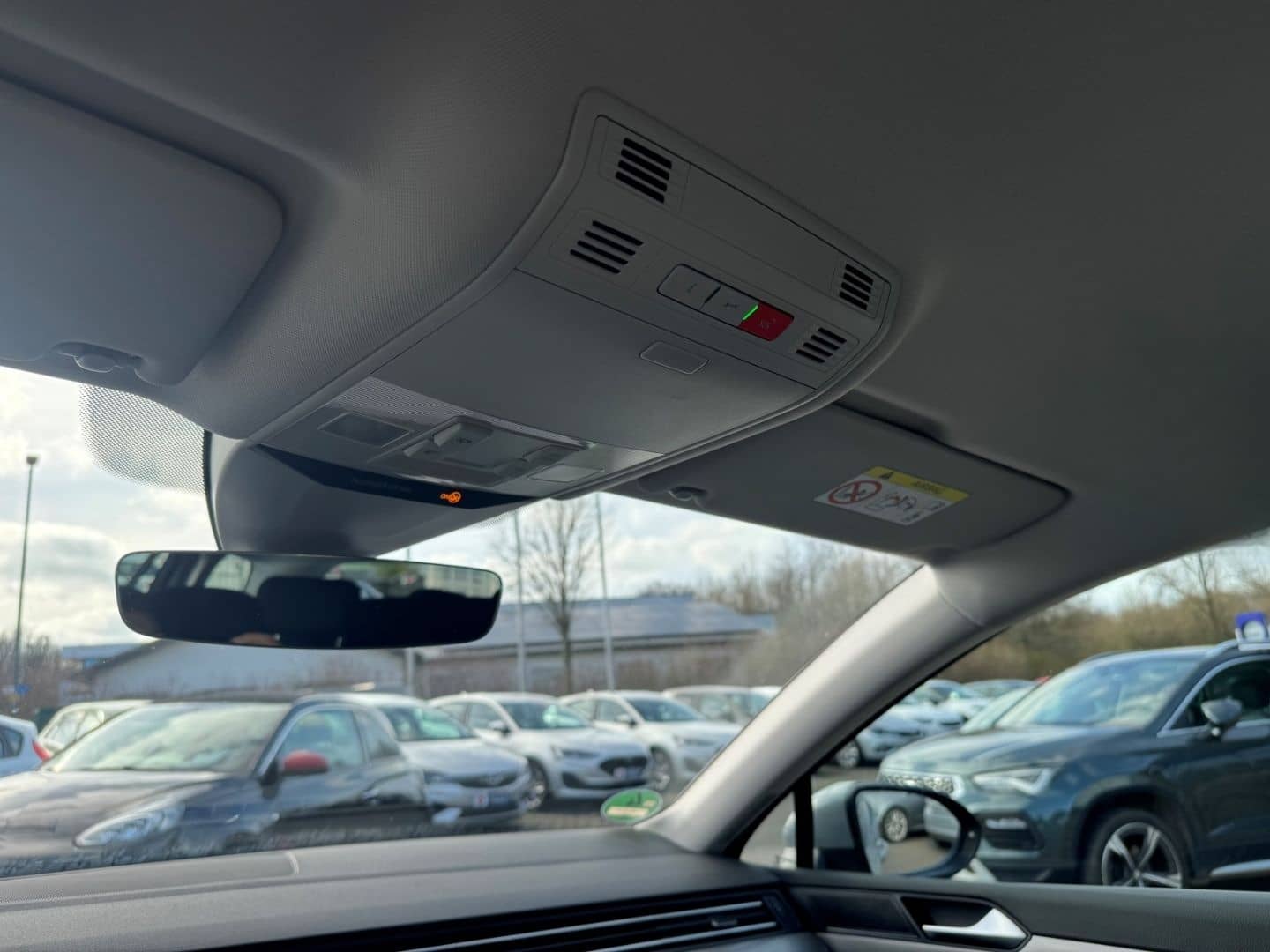 Volkswagen Passat Variant Conceptline StandHZG Navi LED App foto 22