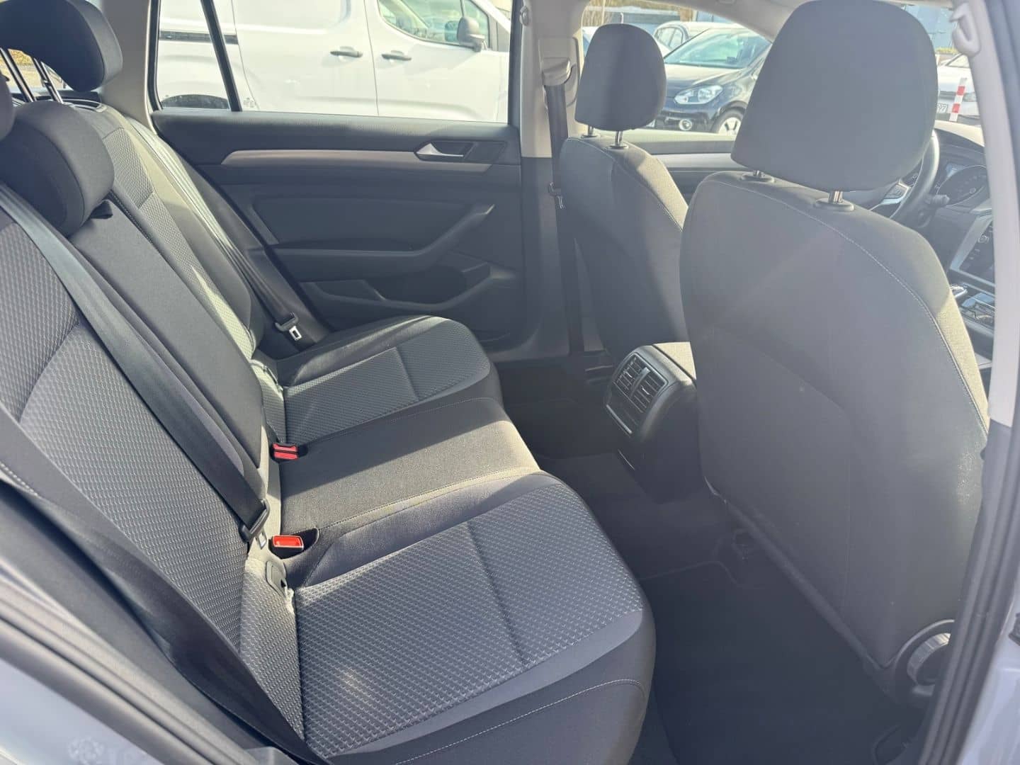 Volkswagen Passat Variant Conceptline StandHZG Navi LED App foto 9