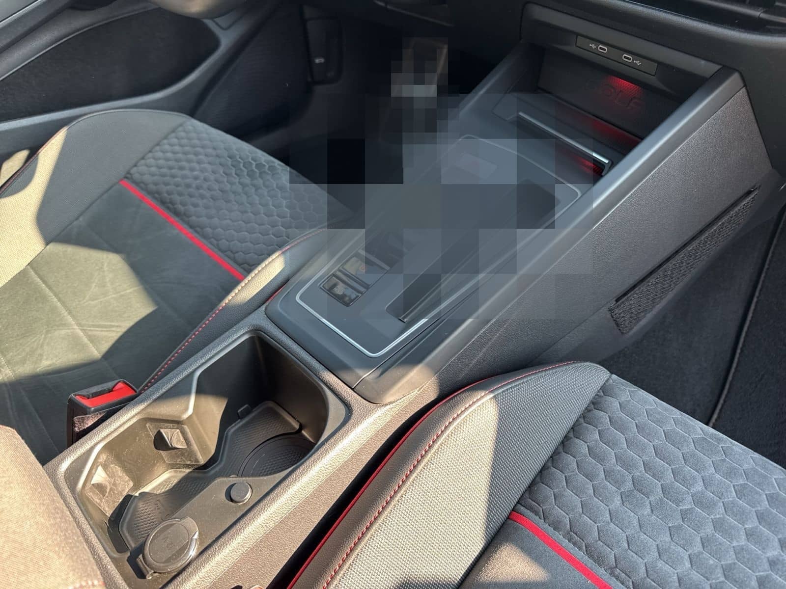 Volkswagen Golf GTI Clubsport 45 Akrapovic/h&k/Nav/Kam/19"/ foto 21