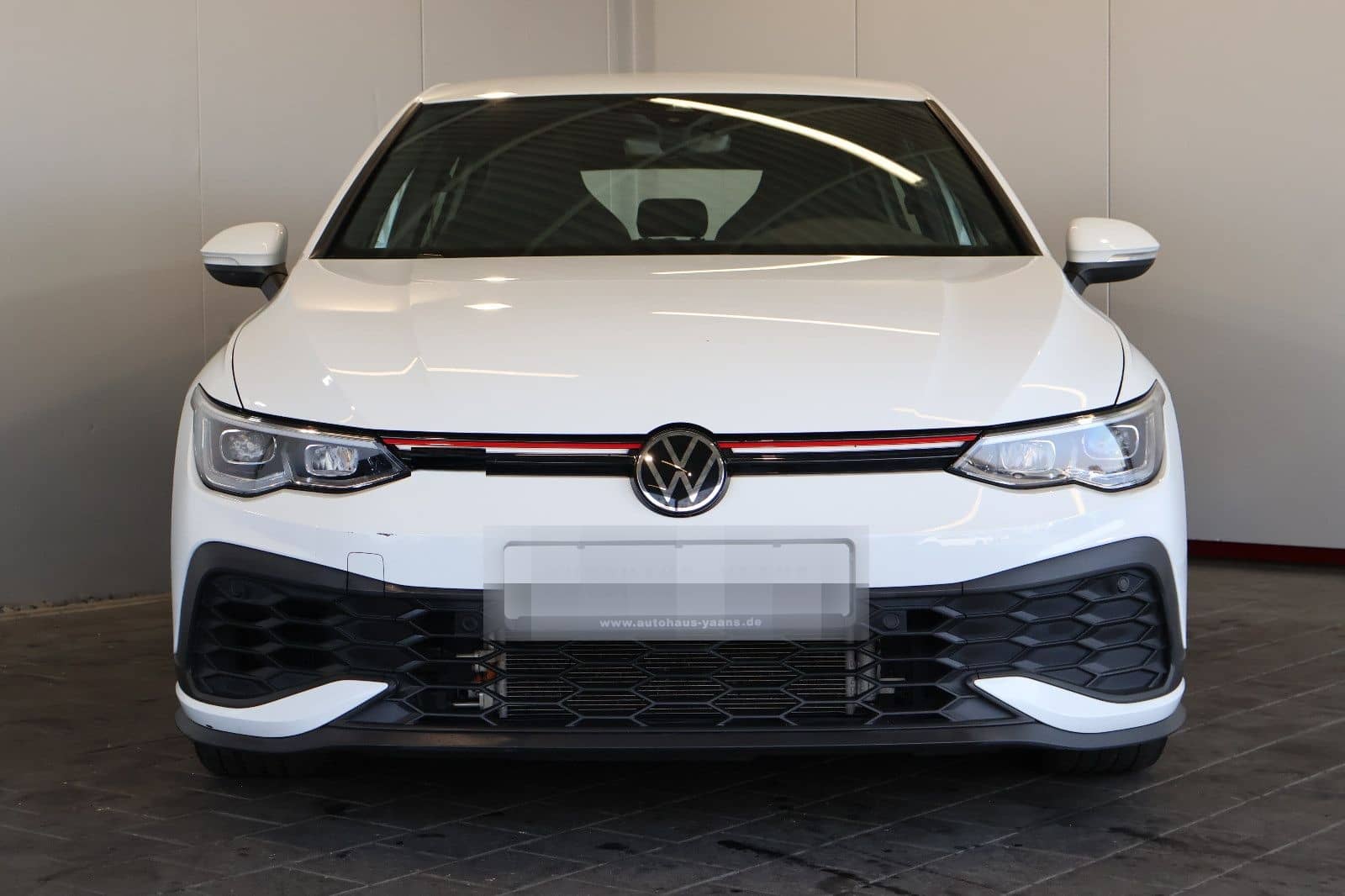 Volkswagen Golf VIII GTI Clubsport 2.0 TSI AID+ACC+LED+18" foto 2