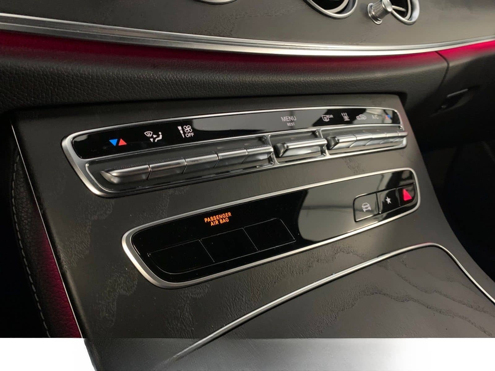 Mercedes-Benz E 300 de 4M AMG 19"|DISTRONIC|360°|MASSAGE|HUD foto 16