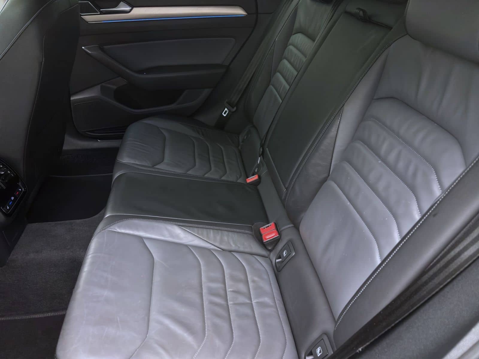 Volkswagen Arteon 2.0 TDI DSG ELEGANCE PANO AHK KAMERA ACC foto 15