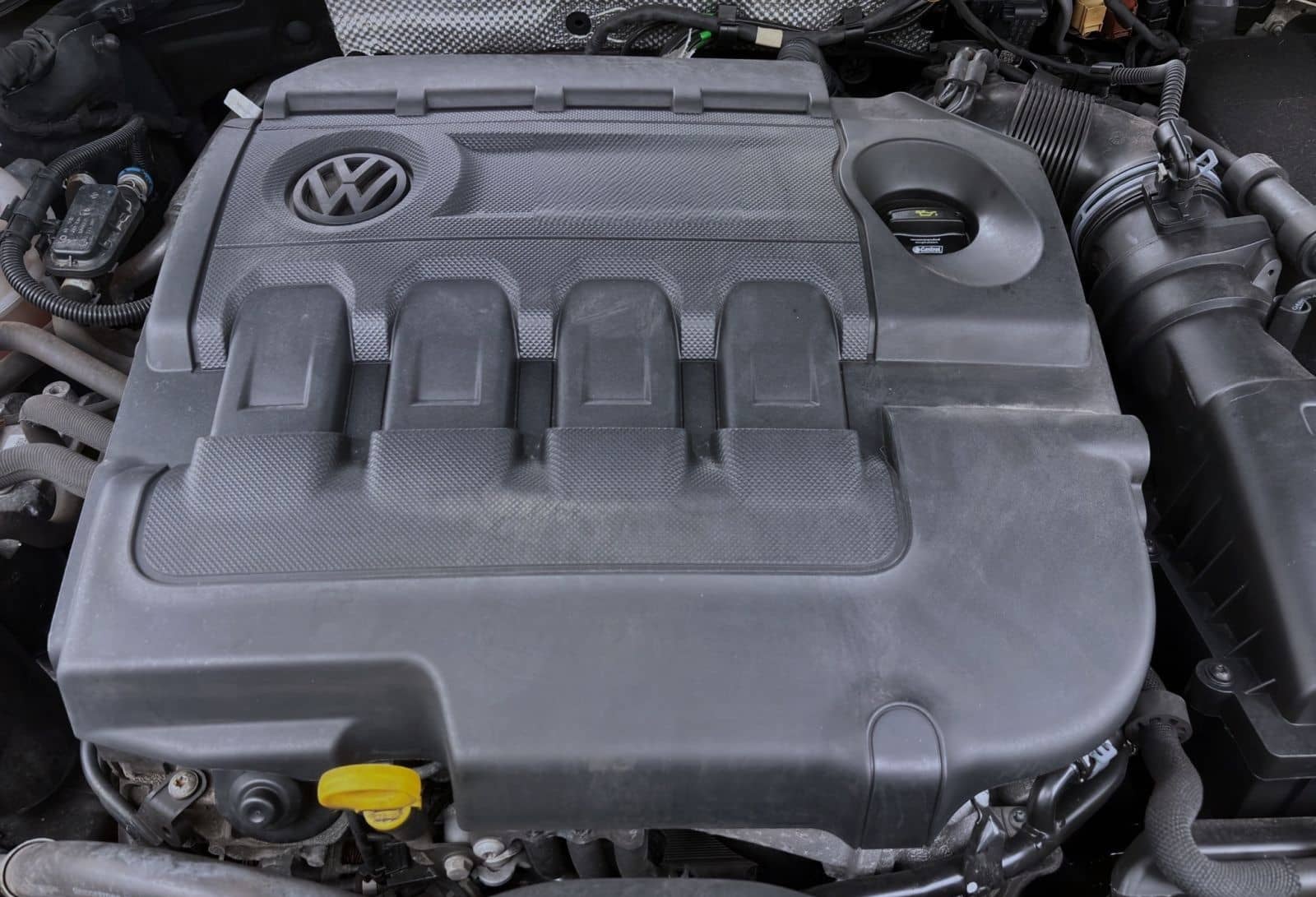 Volkswagen Arteon 2.0 TDI DSG ELEGANCE PANO AHK KAMERA ACC foto 18