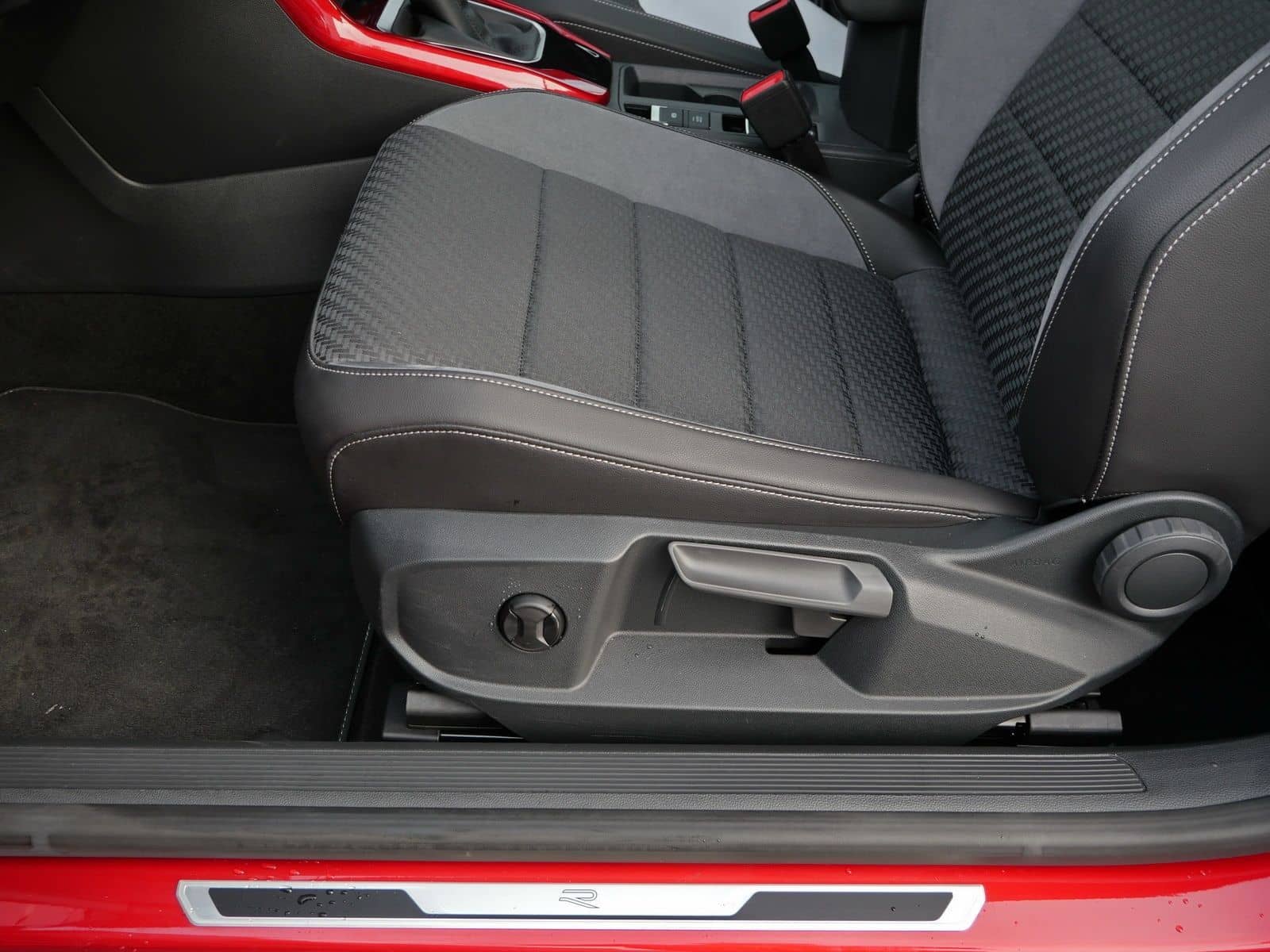 Volkswagen T-Roc Cabriolet R-Line 1.5 TSI Stand*RFK*AHK*ACC foto 22