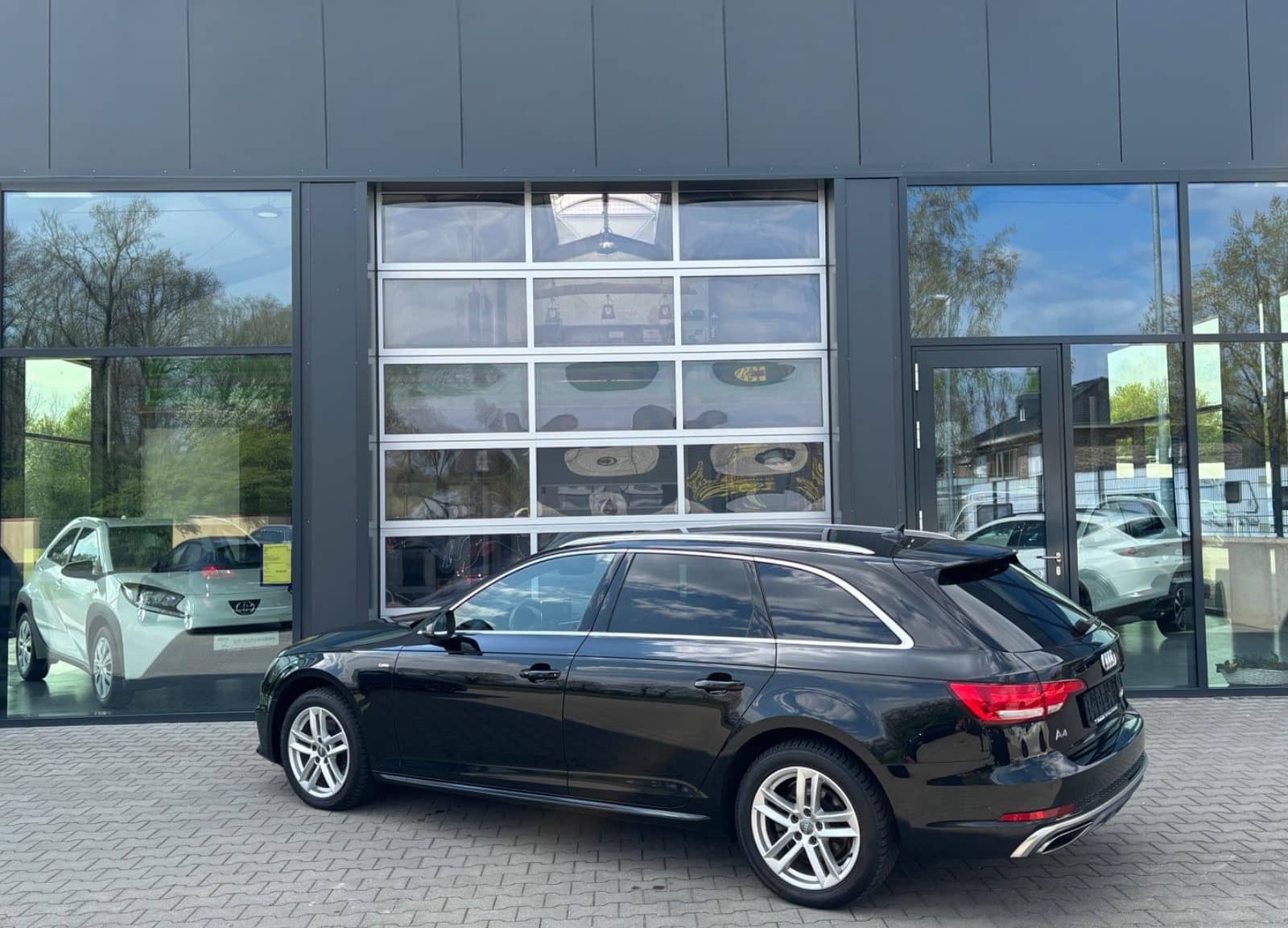 Audi A4 Avant 40 TFSI sport foto 3