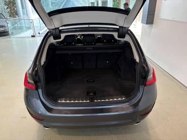 BMW 320 d Touring Navi LED Sportsitze Sitzhzg Tempom foto 15