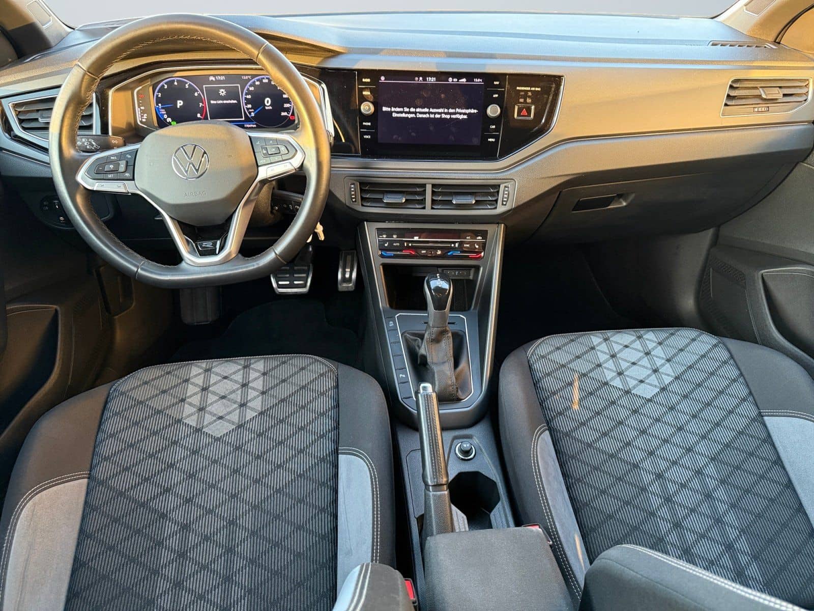 Volkswagen Taigo R-Line 1.0 TSI DSG Rückfahrkamera Sitzheiz foto 8