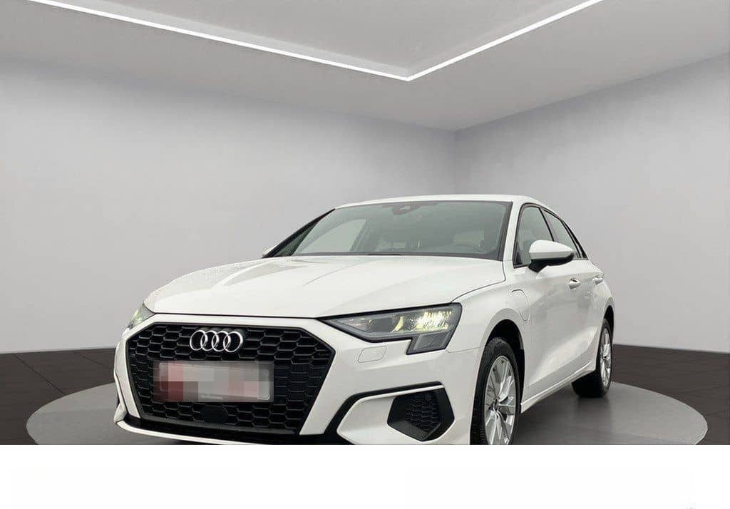 Audi A3 Sportback 40 TFSIe S tronic MMI Navi plus foto 1