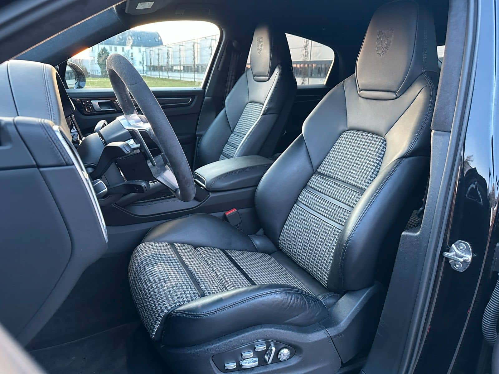 Porsche Coupe E-Hybrid Leichtbau/Carbon/360/22 Zoll..... foto 16