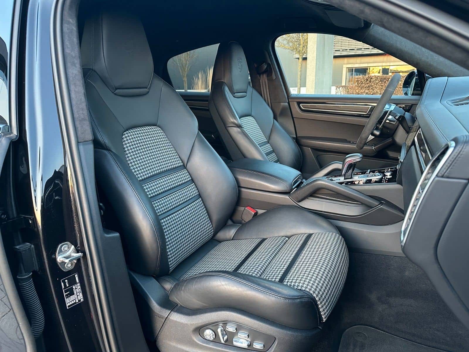 Porsche Coupe E-Hybrid Leichtbau/Carbon/360/22 Zoll..... foto 18