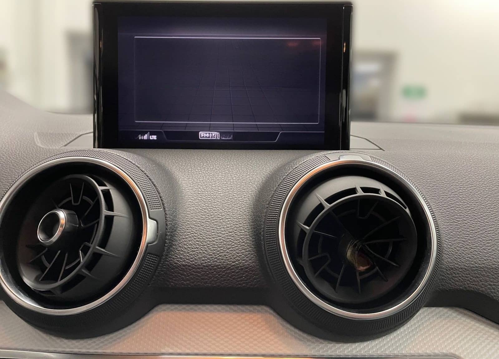 Audi Q2 35 TFSI design *AHK*PARKSENSOR*LED* foto 13