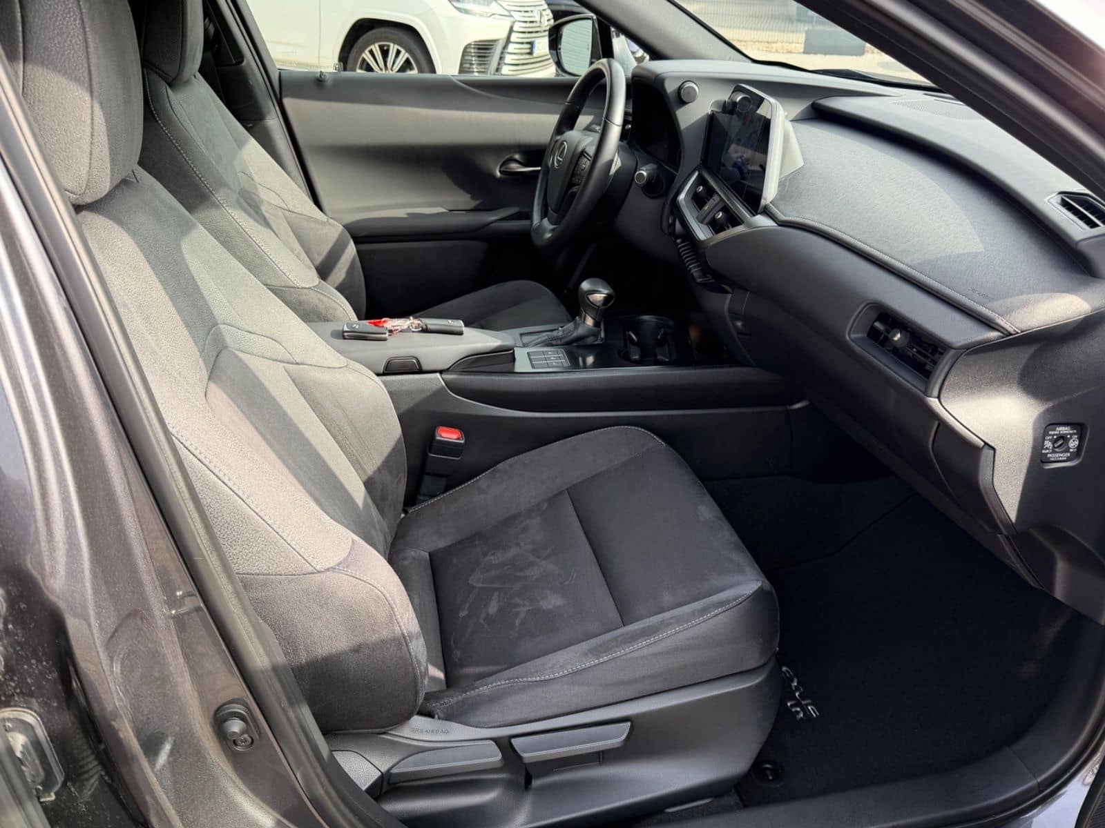 Lexus UX 250 h Style.LED.ACC.Kamera. foto 10