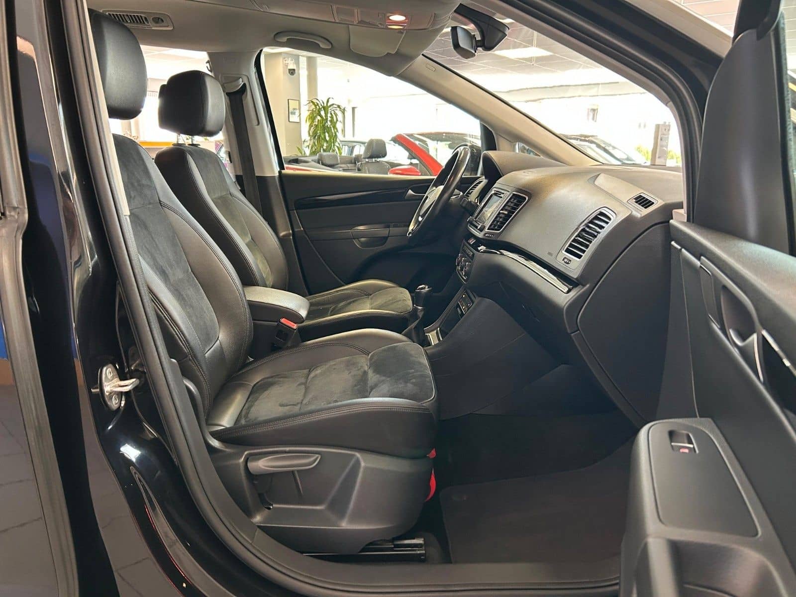 Volkswagen Sharan Highline BMT- Kamera - AHK foto 21