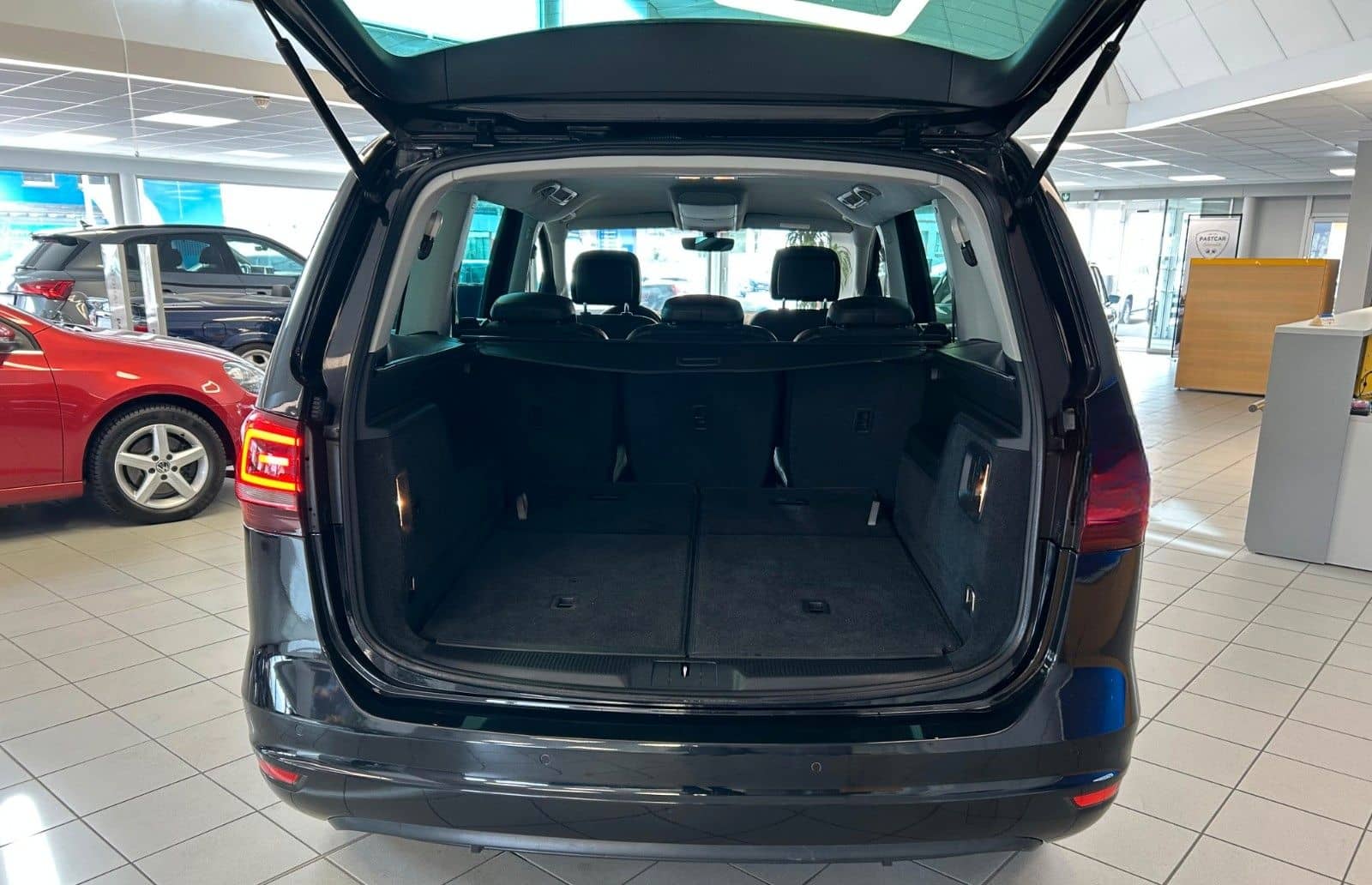 Volkswagen Sharan Highline BMT- Kamera - AHK foto 5