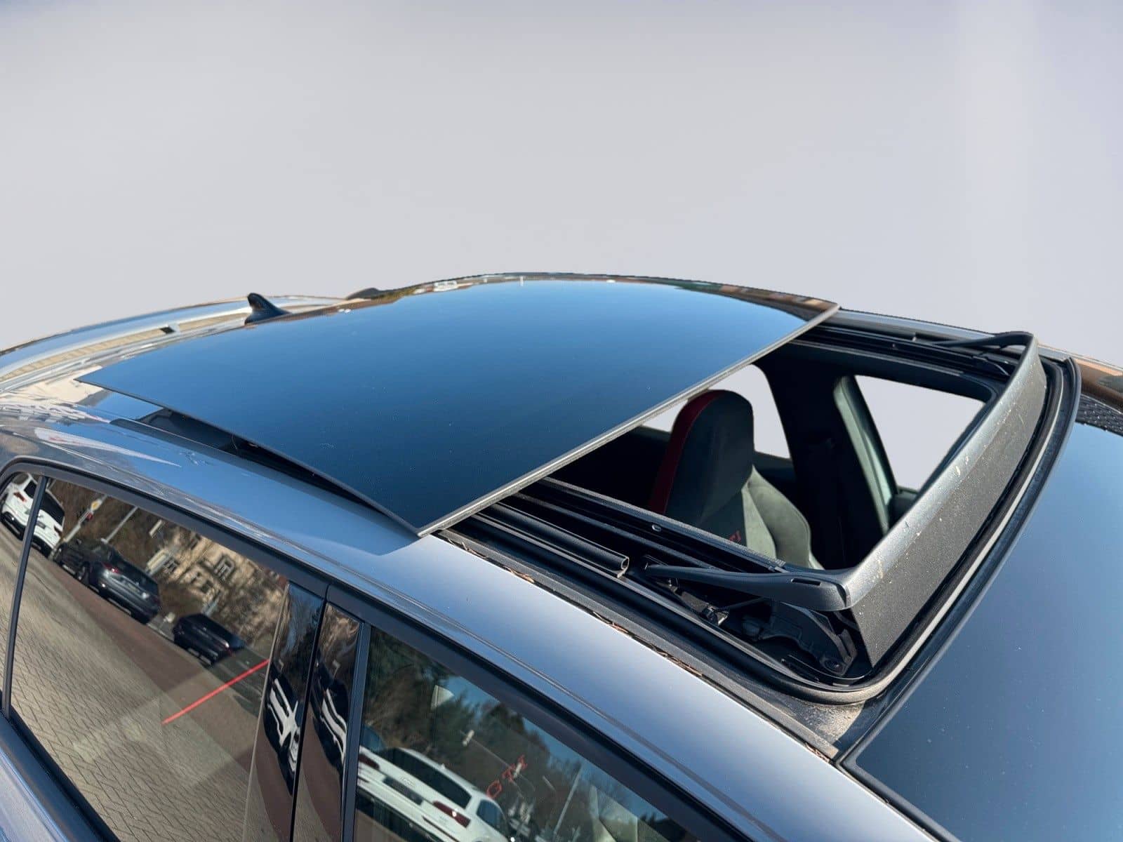 Volkswagen Golf VIII Lim. GTI Clubsport, PANO HuD ACC H&K foto 7