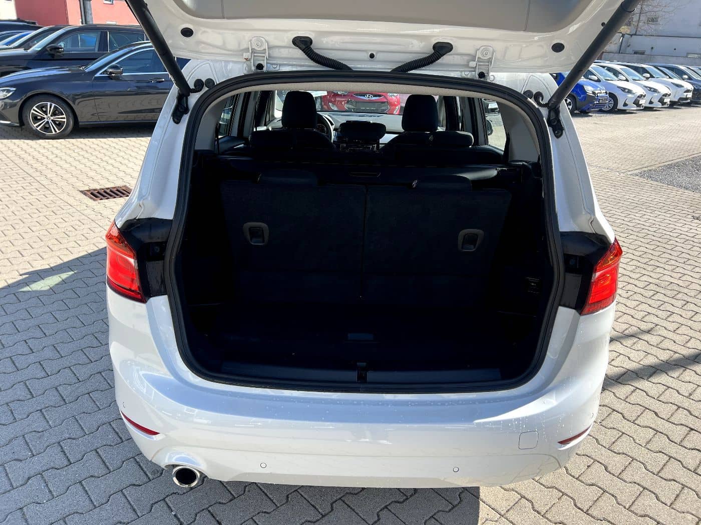 BMW 216d Gran Tourer Advantage *7 Sitze LED Navi SHZ foto 7