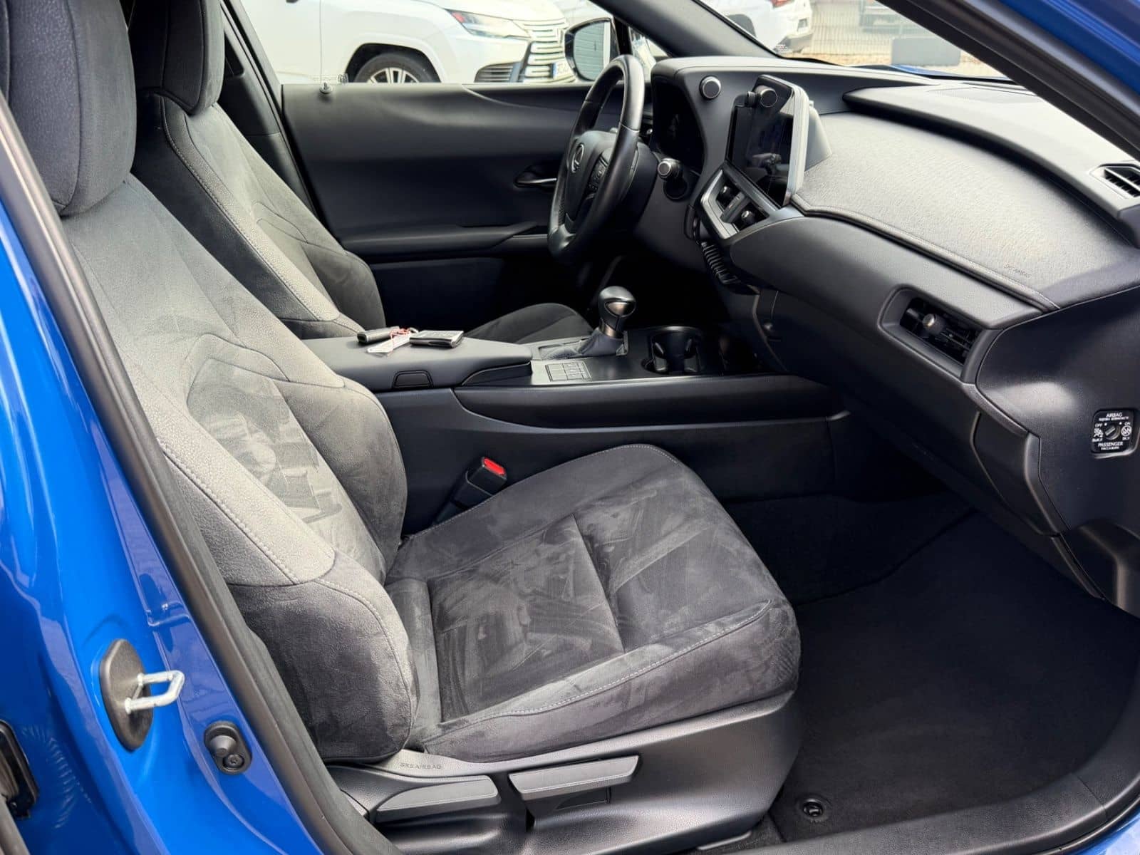 Lexus UX 250 h Style.LED.ACC.Kamera. foto 13