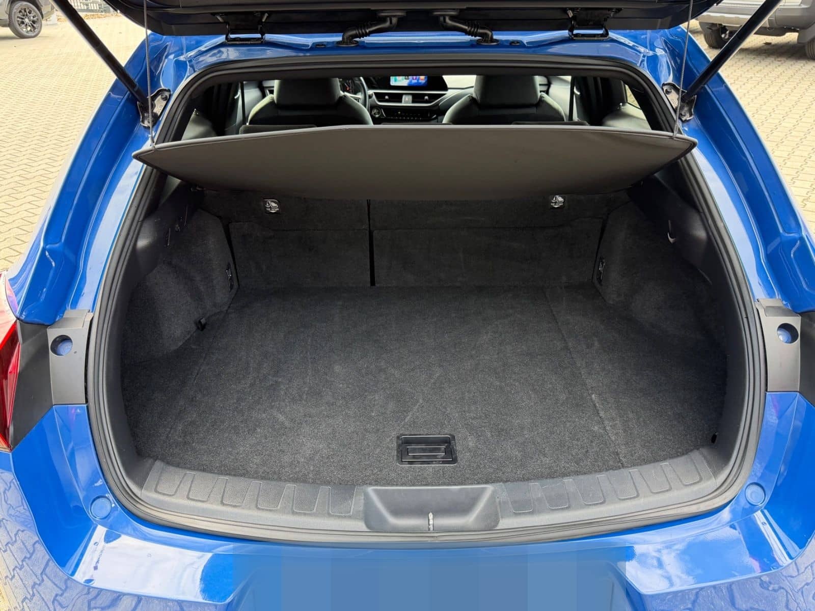 Lexus UX 250 h Style.LED.ACC.Kamera. foto 7