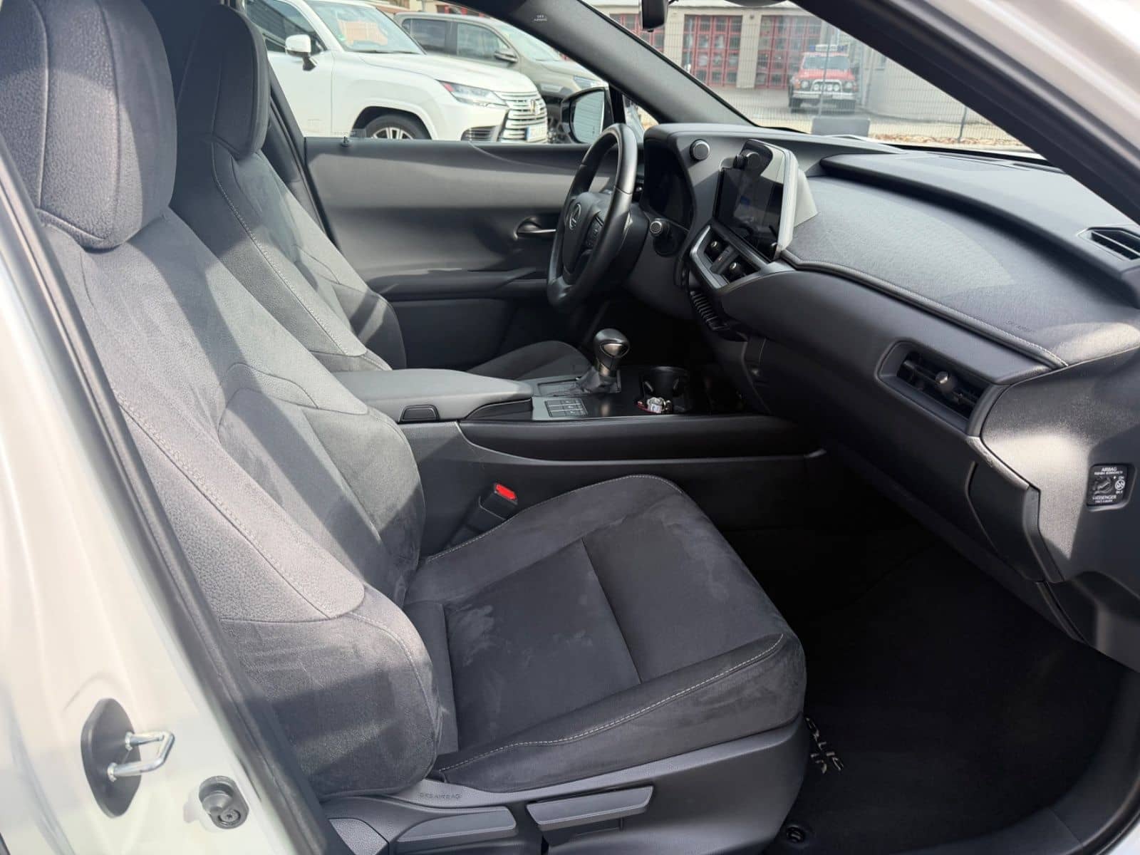 Lexus UX 250 h Style.LED.ACC.Kamera. foto 14