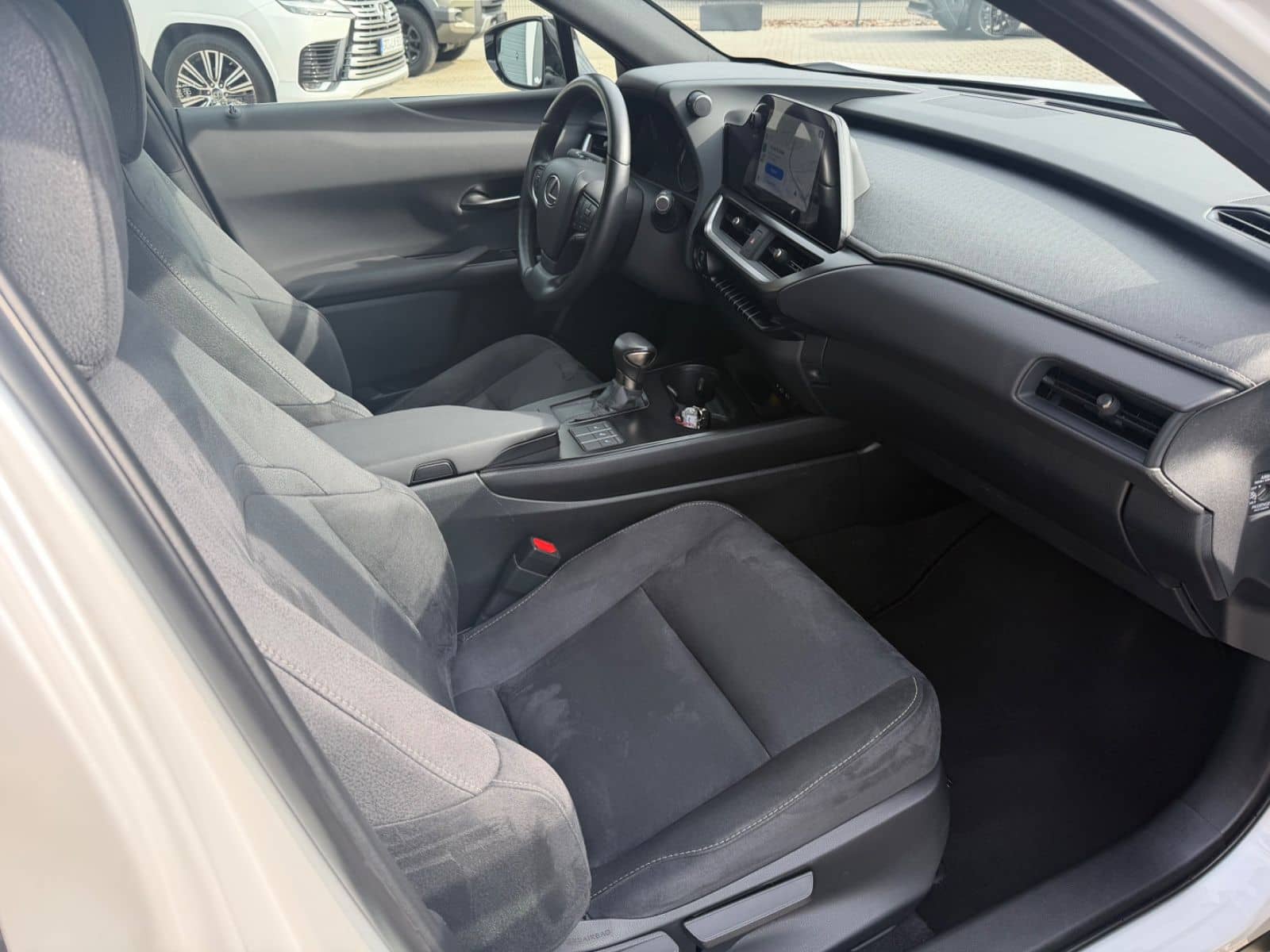 Lexus UX 250 h Style.LED.ACC.Kamera. foto 15