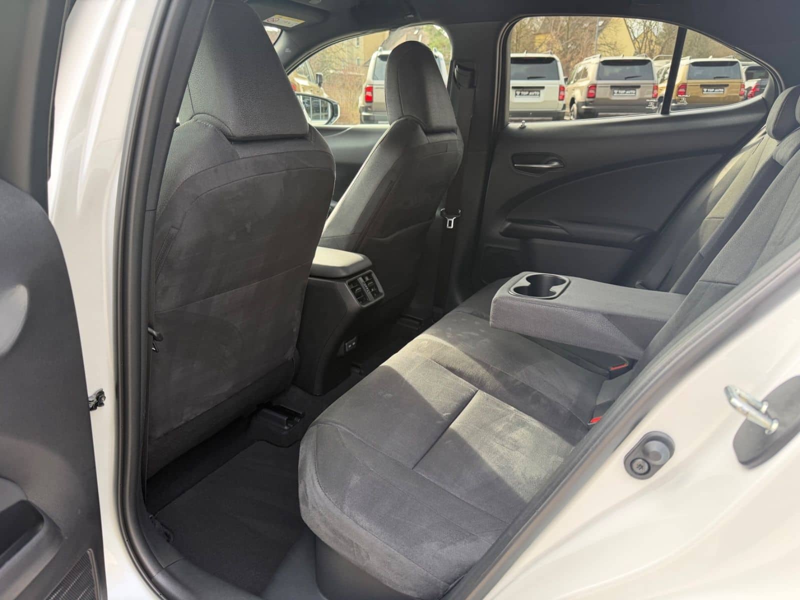 Lexus UX 250 h Style.LED.ACC.Kamera. foto 18