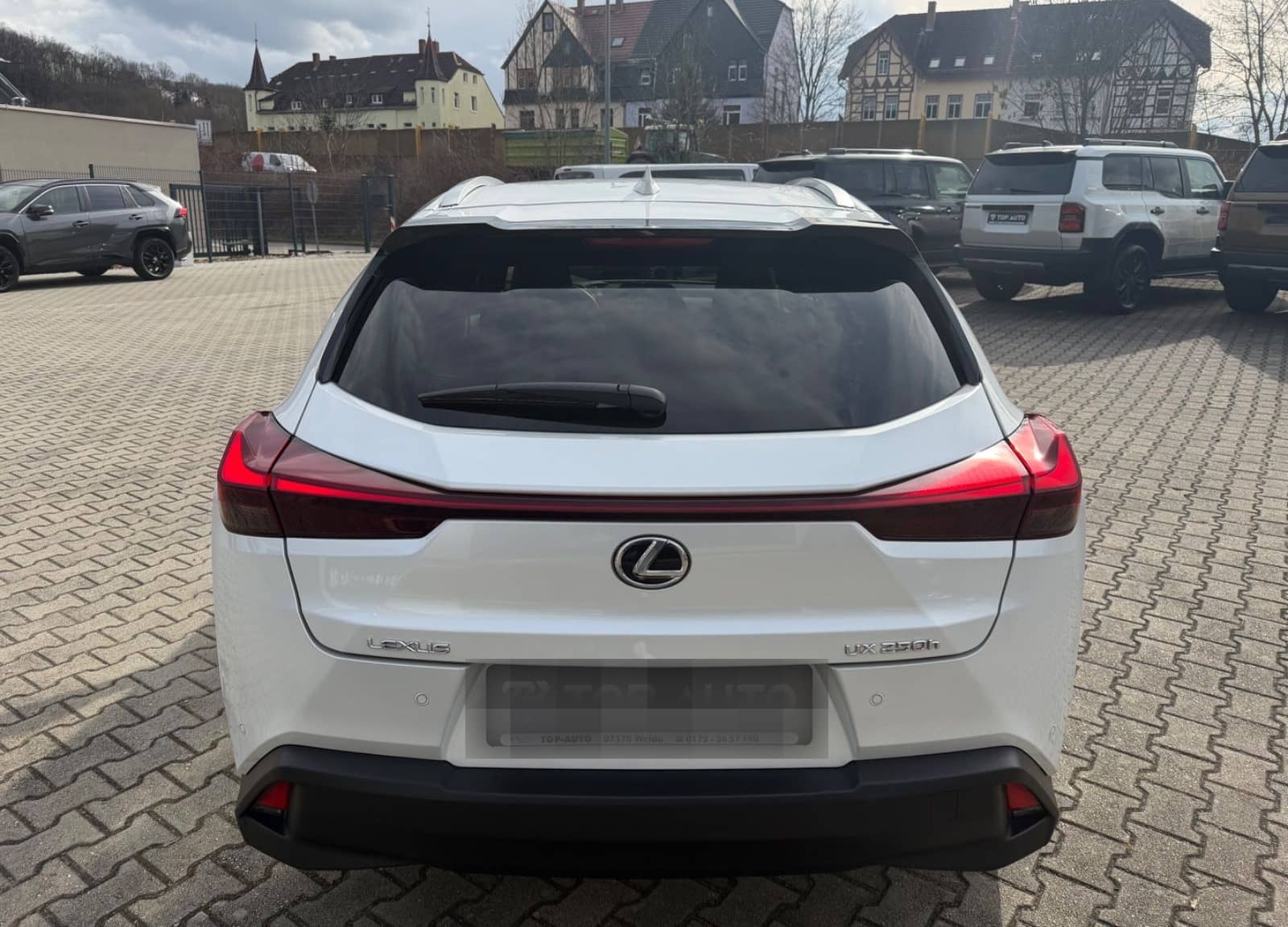Lexus UX 250 h Style.LED.ACC.Kamera. foto 5