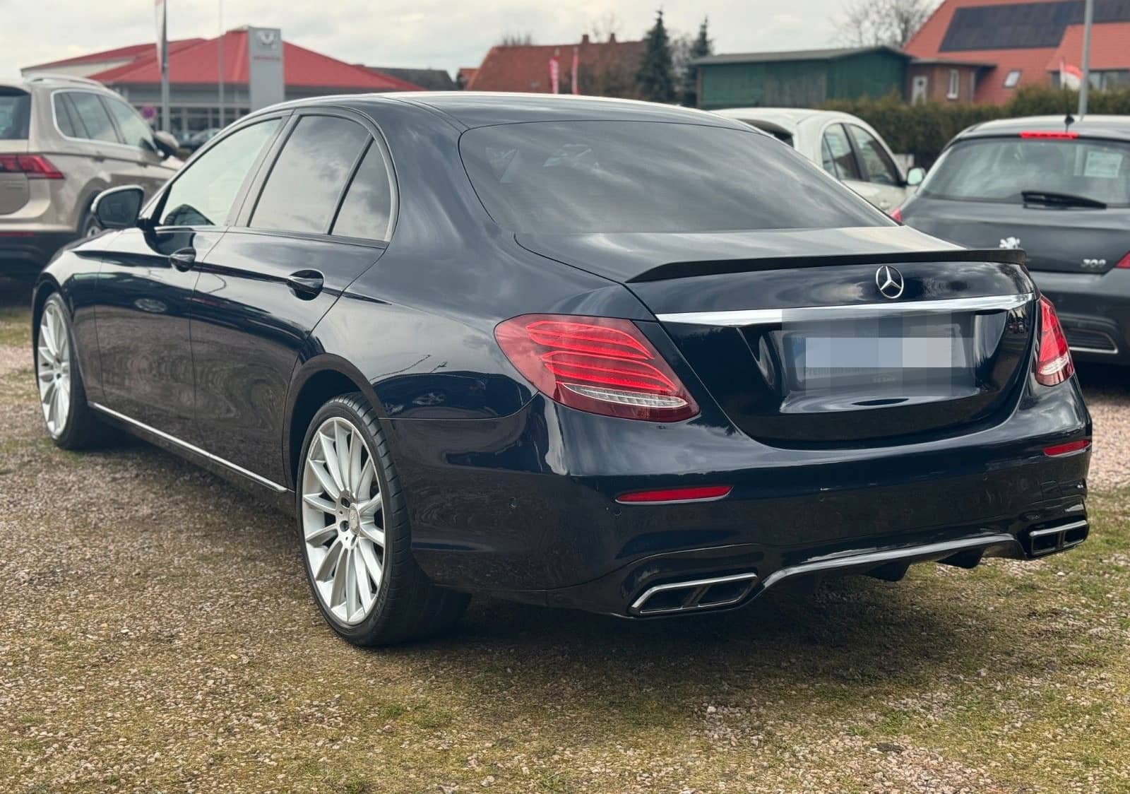 Mercedes-Benz E220d AMG Auto.*NAVI*KAMERA*SITZHZG*PDC* foto 6