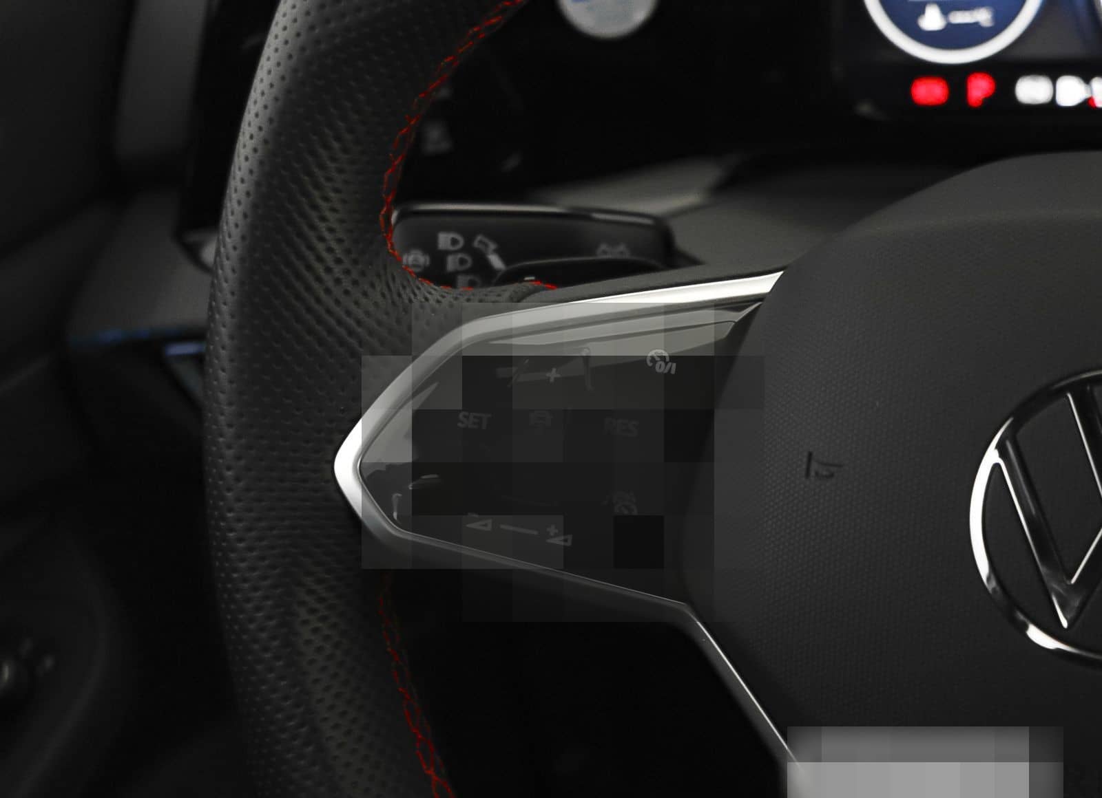 Volkswagen Golf VIII GTI Clubsport 2.0 TSI LED Navi ParkPil foto 23