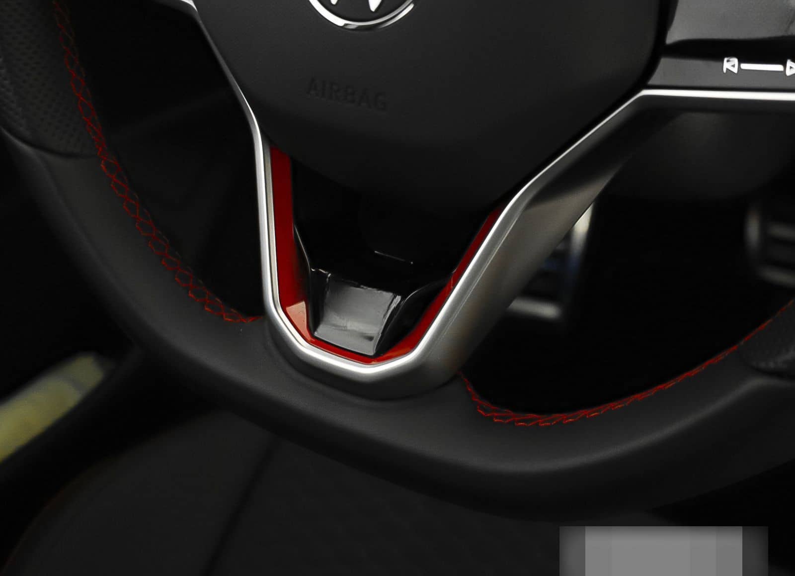 Volkswagen Golf VIII GTI Clubsport 2.0 TSI LED Navi ParkPil foto 25